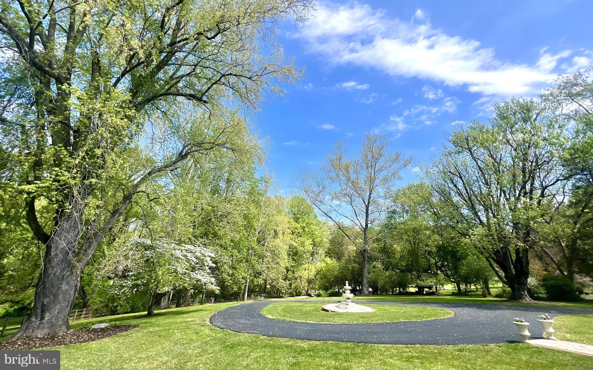 NORTH POTOMAC - Residential