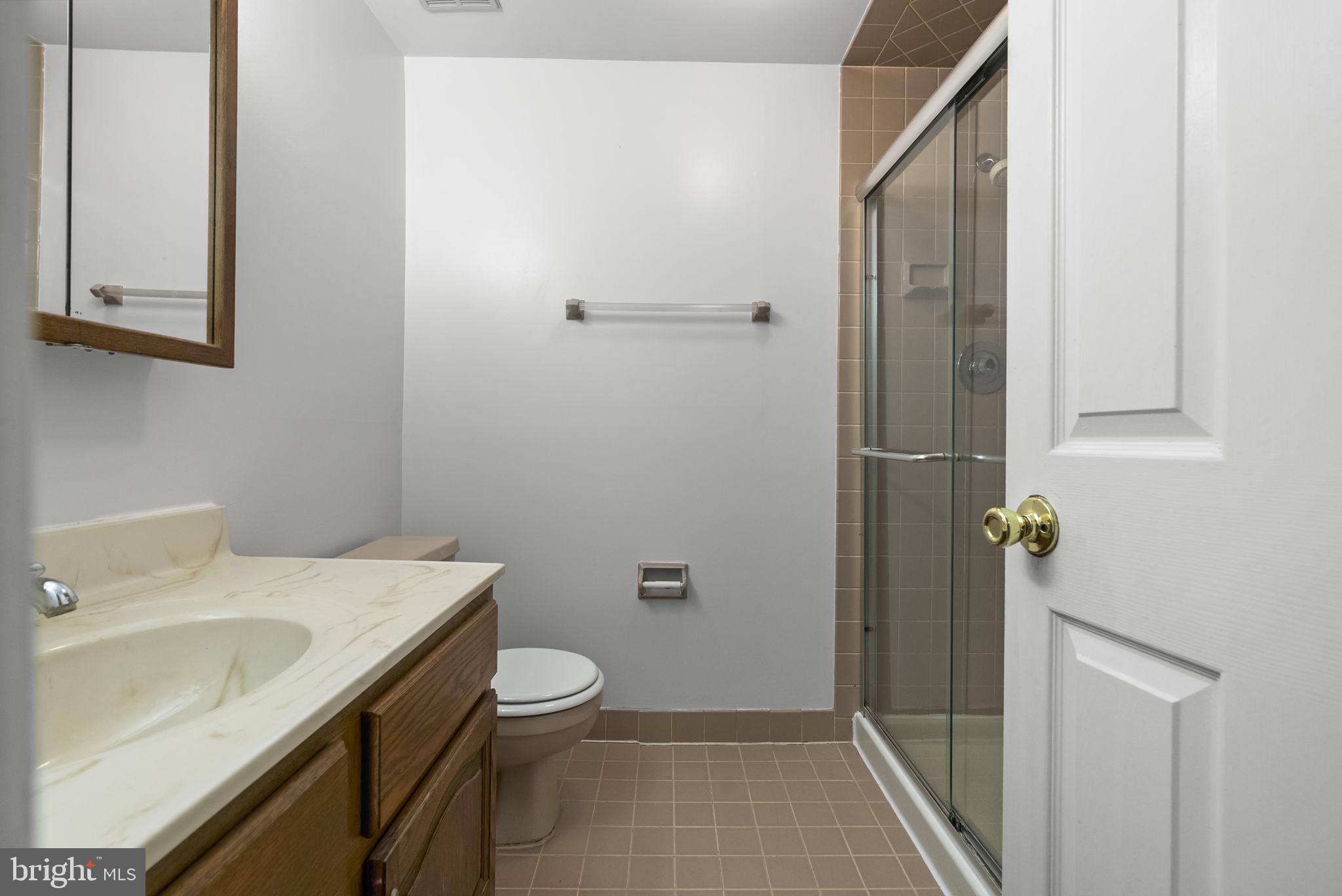 CHESTERBROOK - Residential Lease