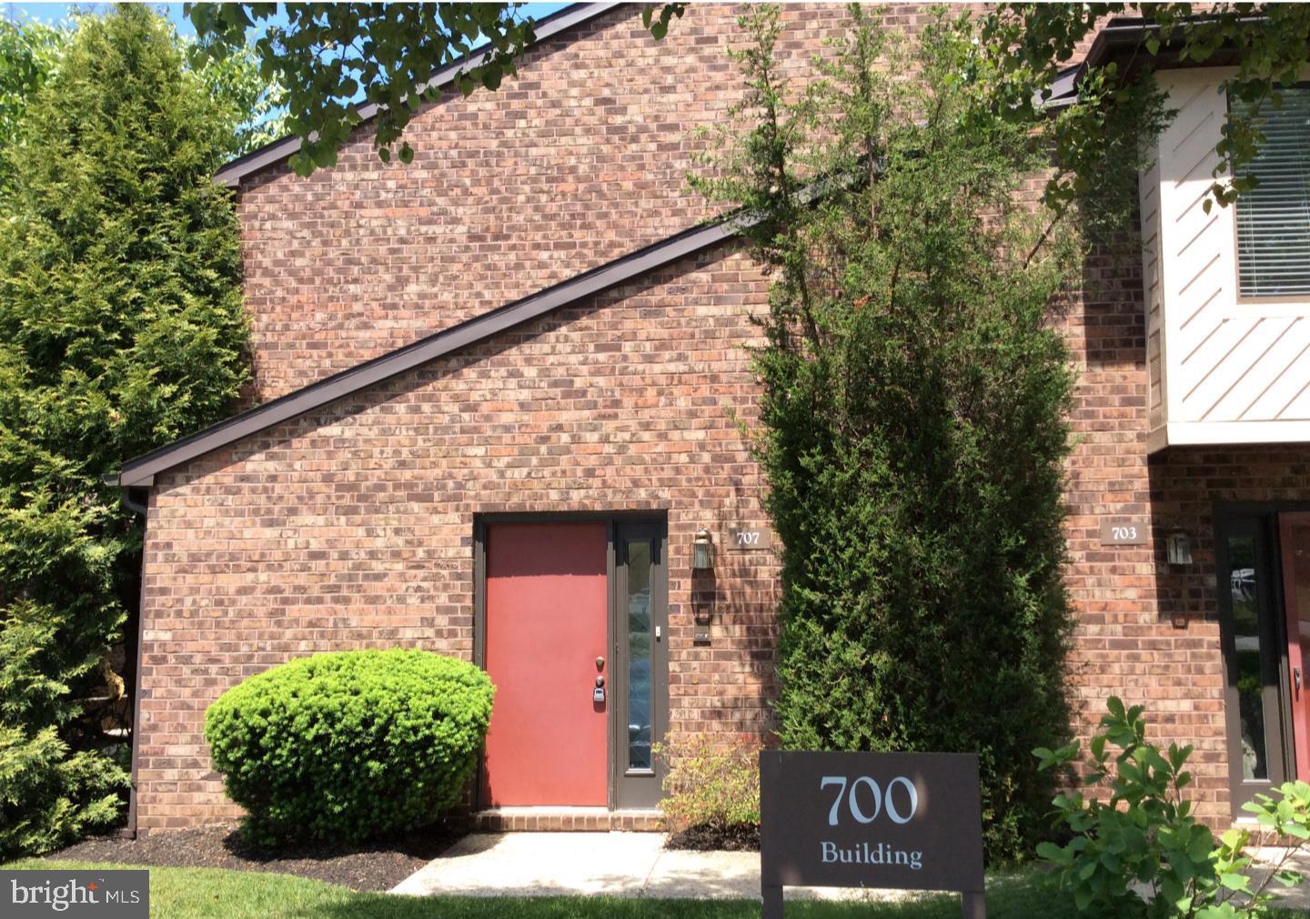 CHESTERBROOK - Residential Lease