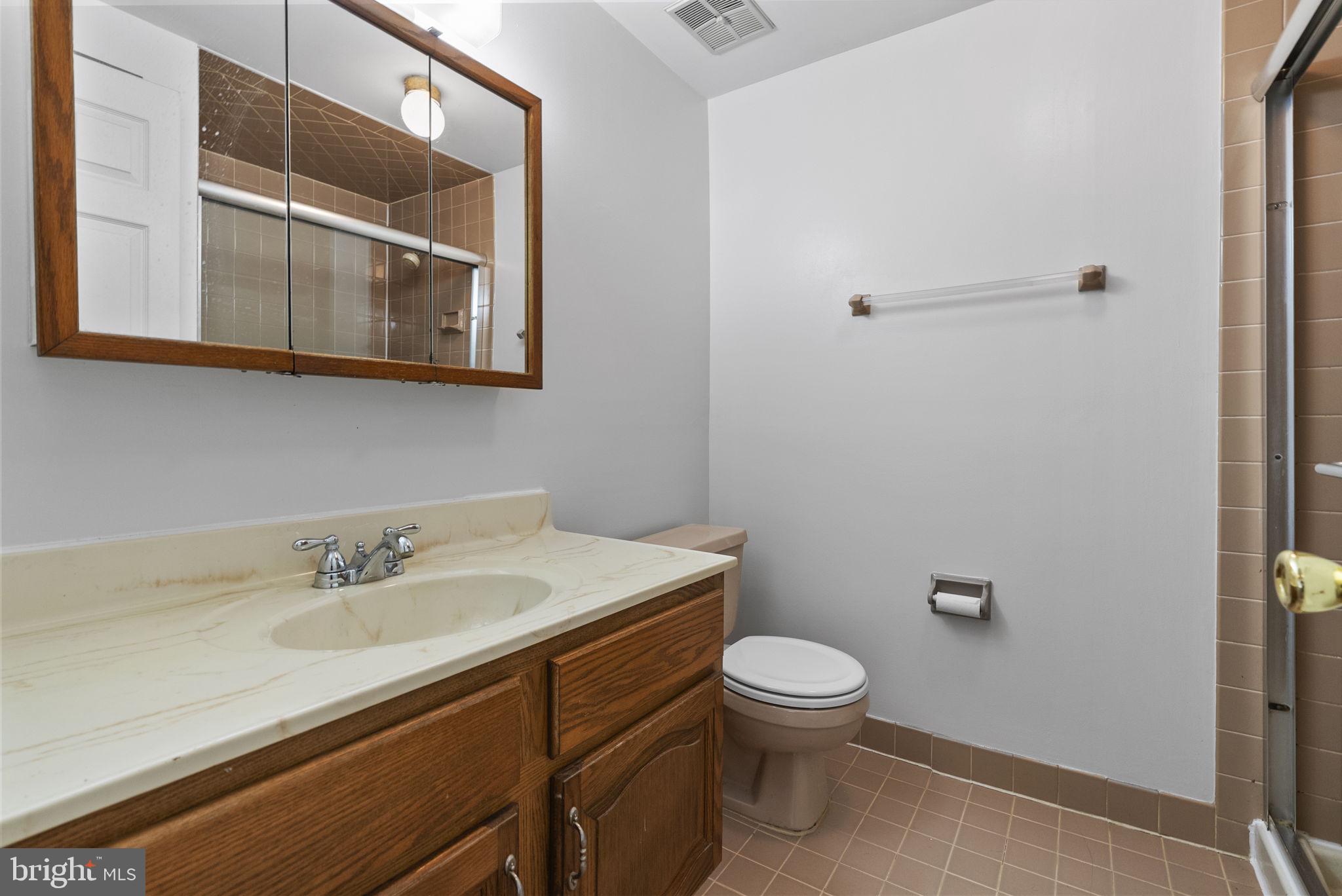 CHESTERBROOK - Residential Lease