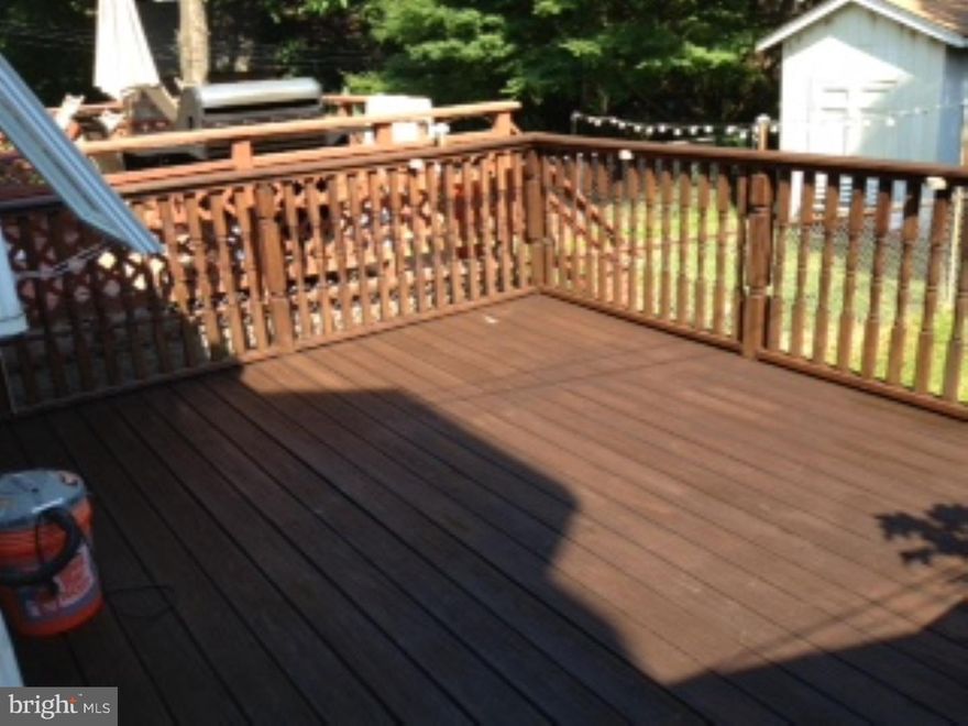 Spacious house for rent.  High ceilings, newer carpets, finished basement, large deck and fenced in backyard, storage shed, and Central Air.  Close to Ridge and easy access to City Ave, Kelly Drive and 76 as well as the Wissahickon train station.