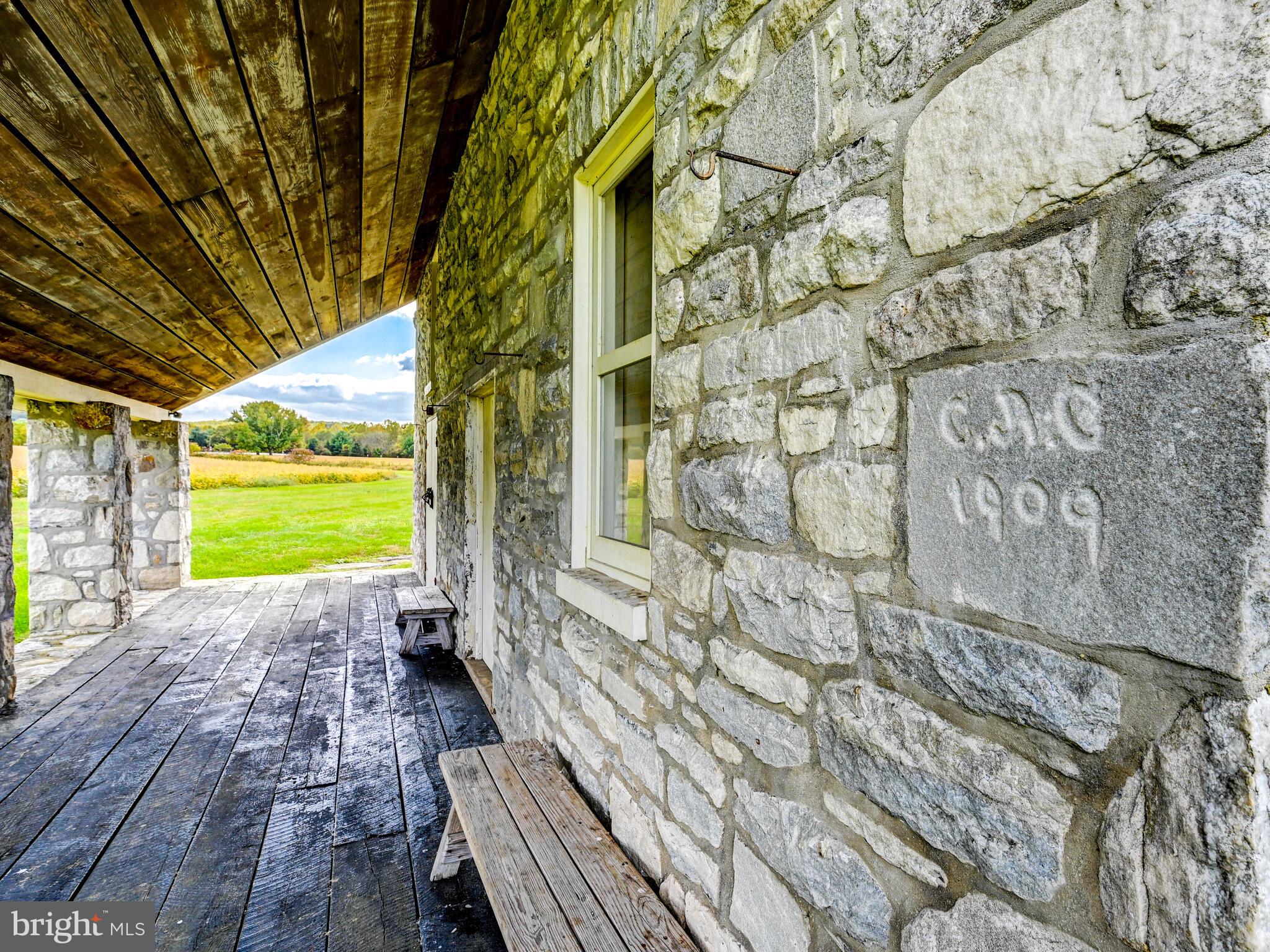 WORTHINGTON VALLEY - Residential