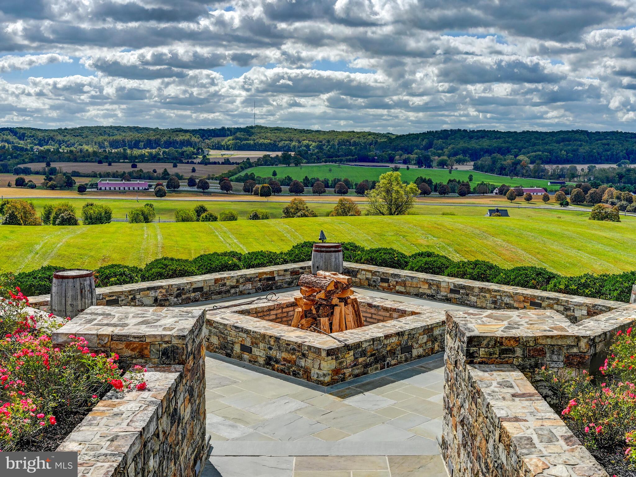 WORTHINGTON VALLEY - Residential