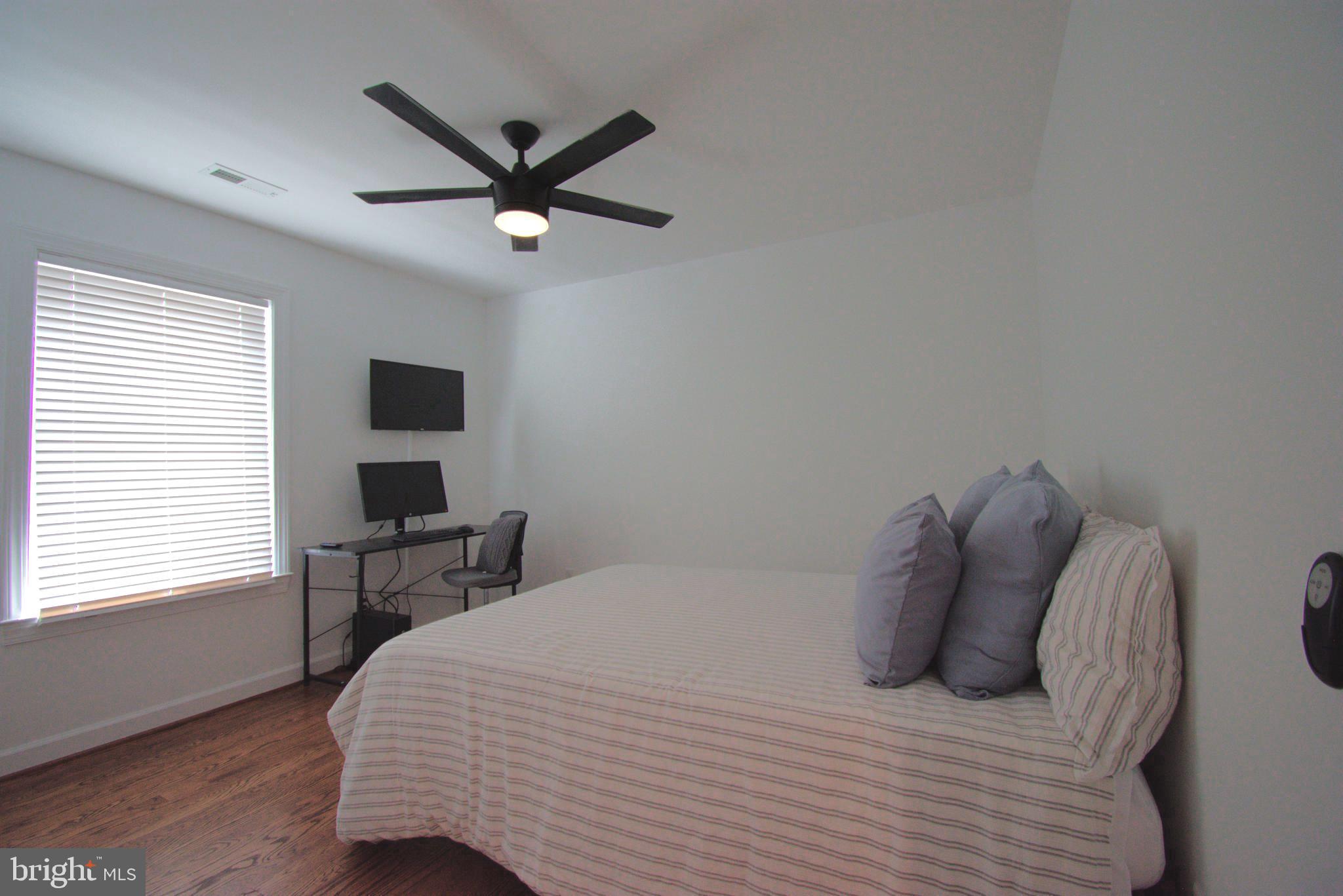 THE LANDING AT TOTUSKEY CREEK - Residential Lease