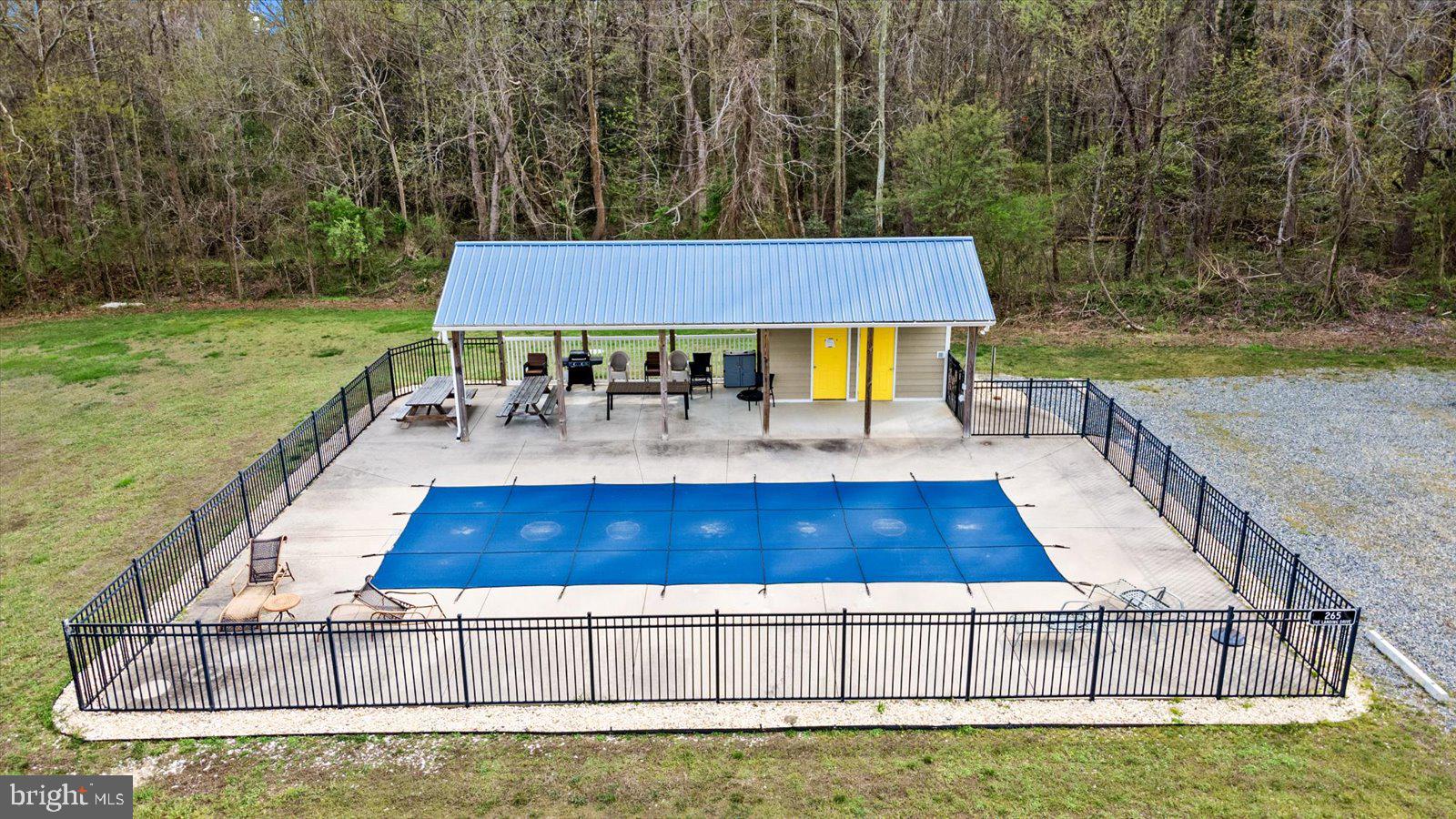 THE LANDING AT TOTUSKEY CREEK - Residential Lease