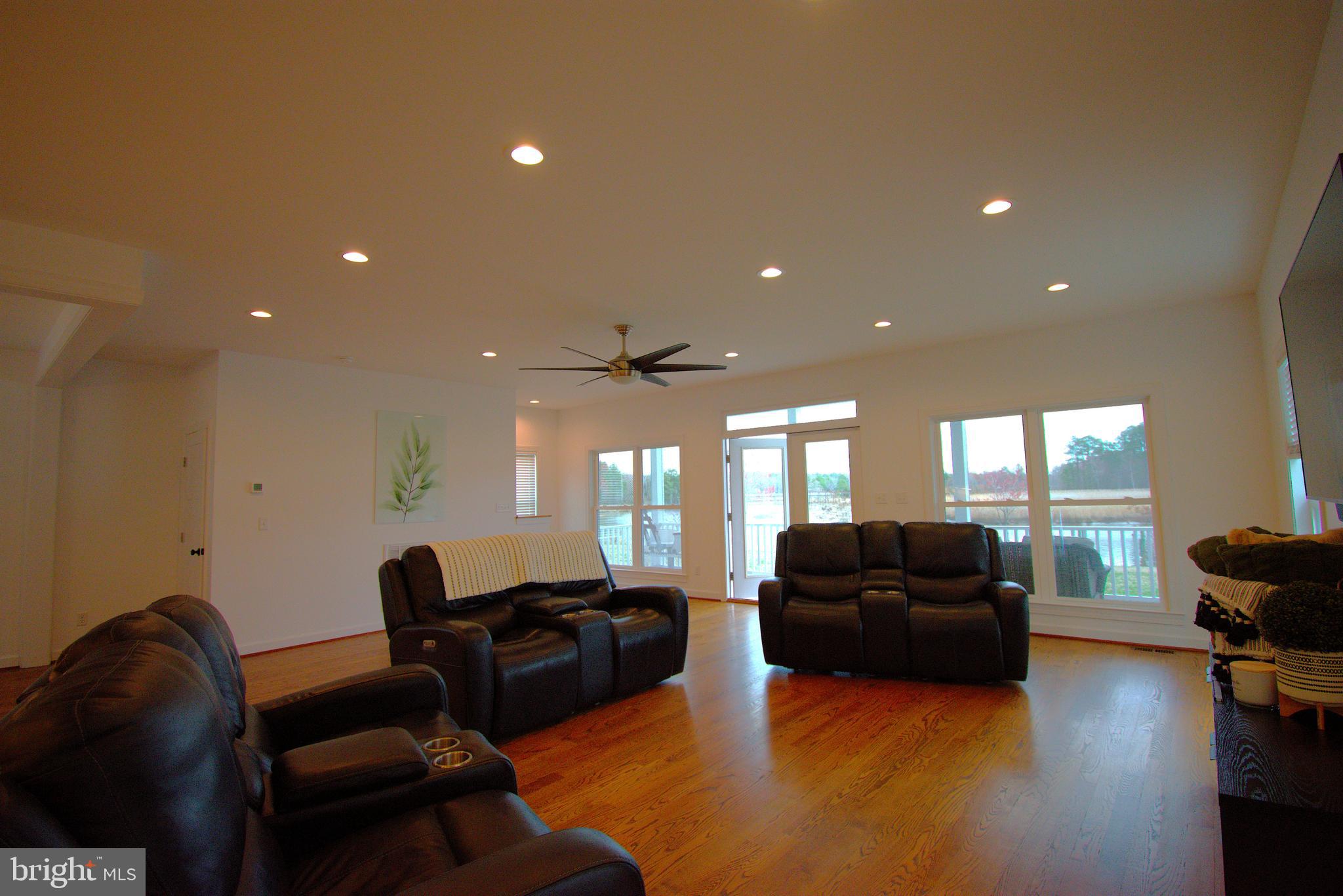 THE LANDING AT TOTUSKEY CREEK - Residential Lease