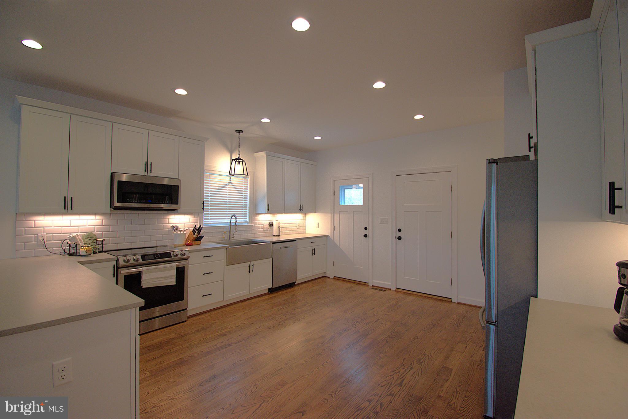 THE LANDING AT TOTUSKEY CREEK - Residential Lease