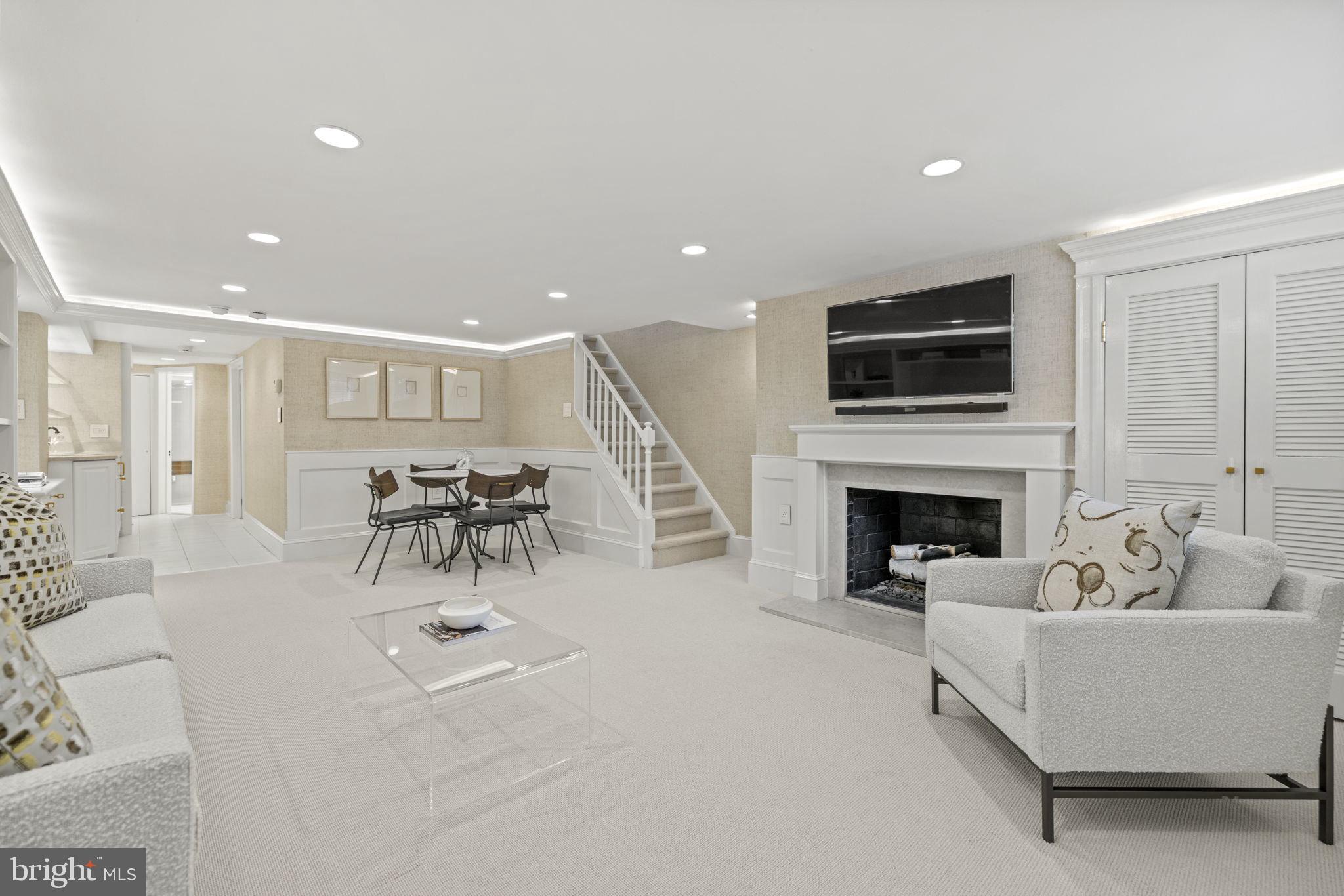 GEORGETOWN - Residential