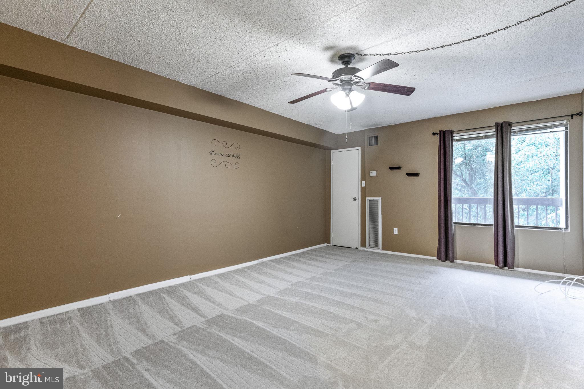 SENTINEL OF LANDMARK - Residential Lease