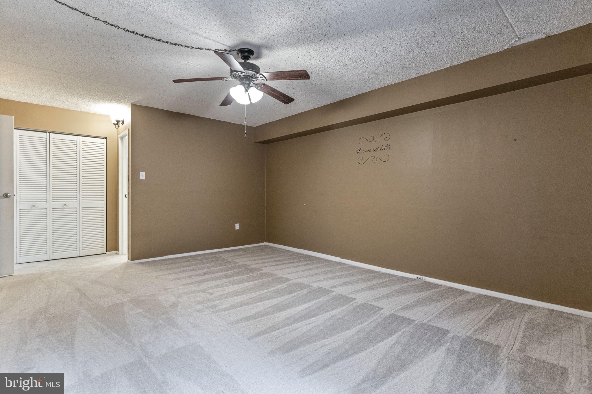 SENTINEL OF LANDMARK - Residential Lease