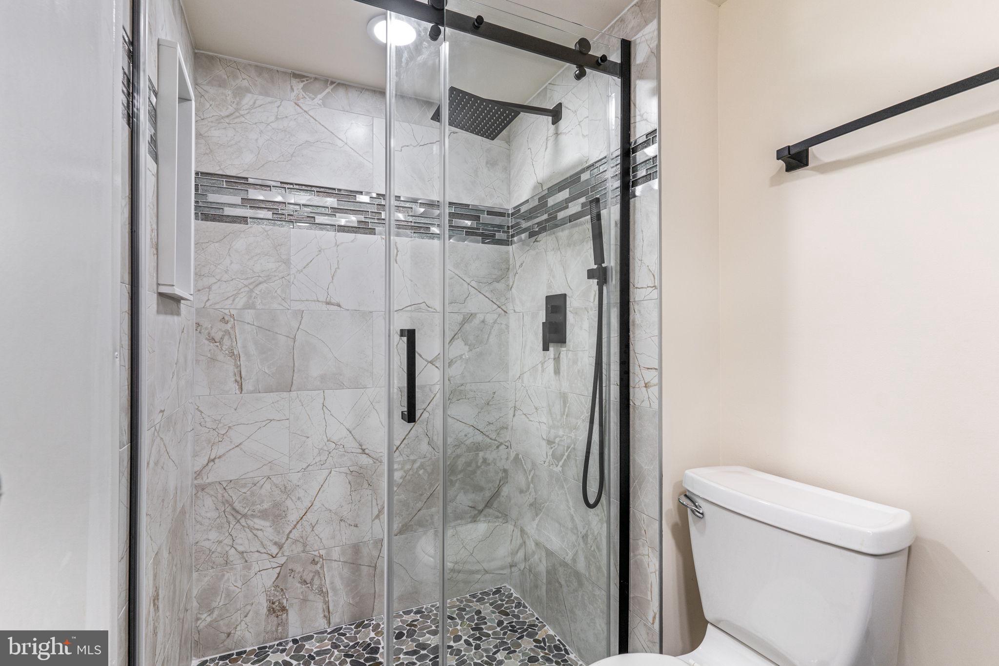 SENTINEL OF LANDMARK - Residential Lease