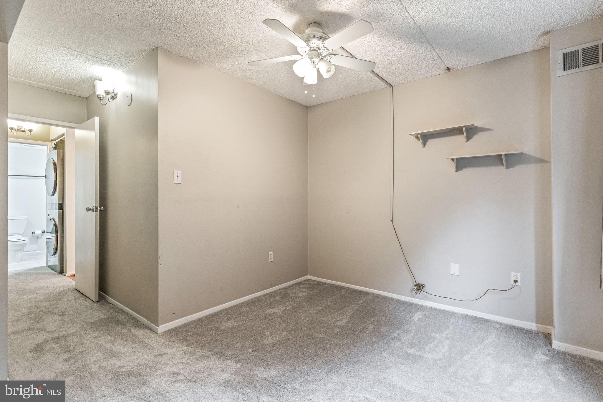 SENTINEL OF LANDMARK - Residential Lease