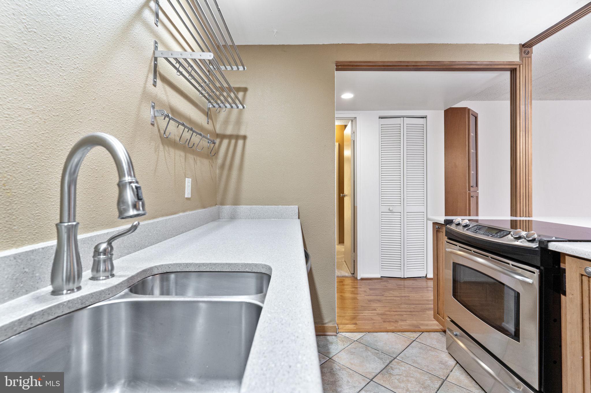 SENTINEL OF LANDMARK - Residential Lease