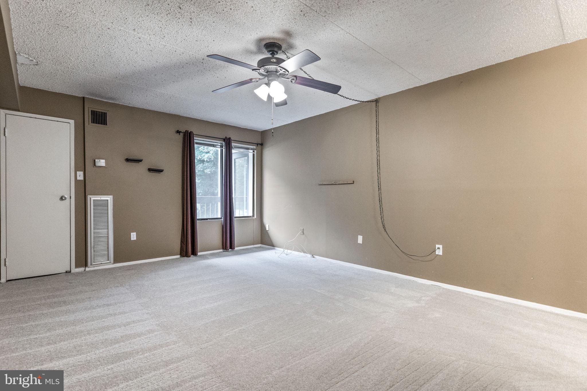 SENTINEL OF LANDMARK - Residential Lease