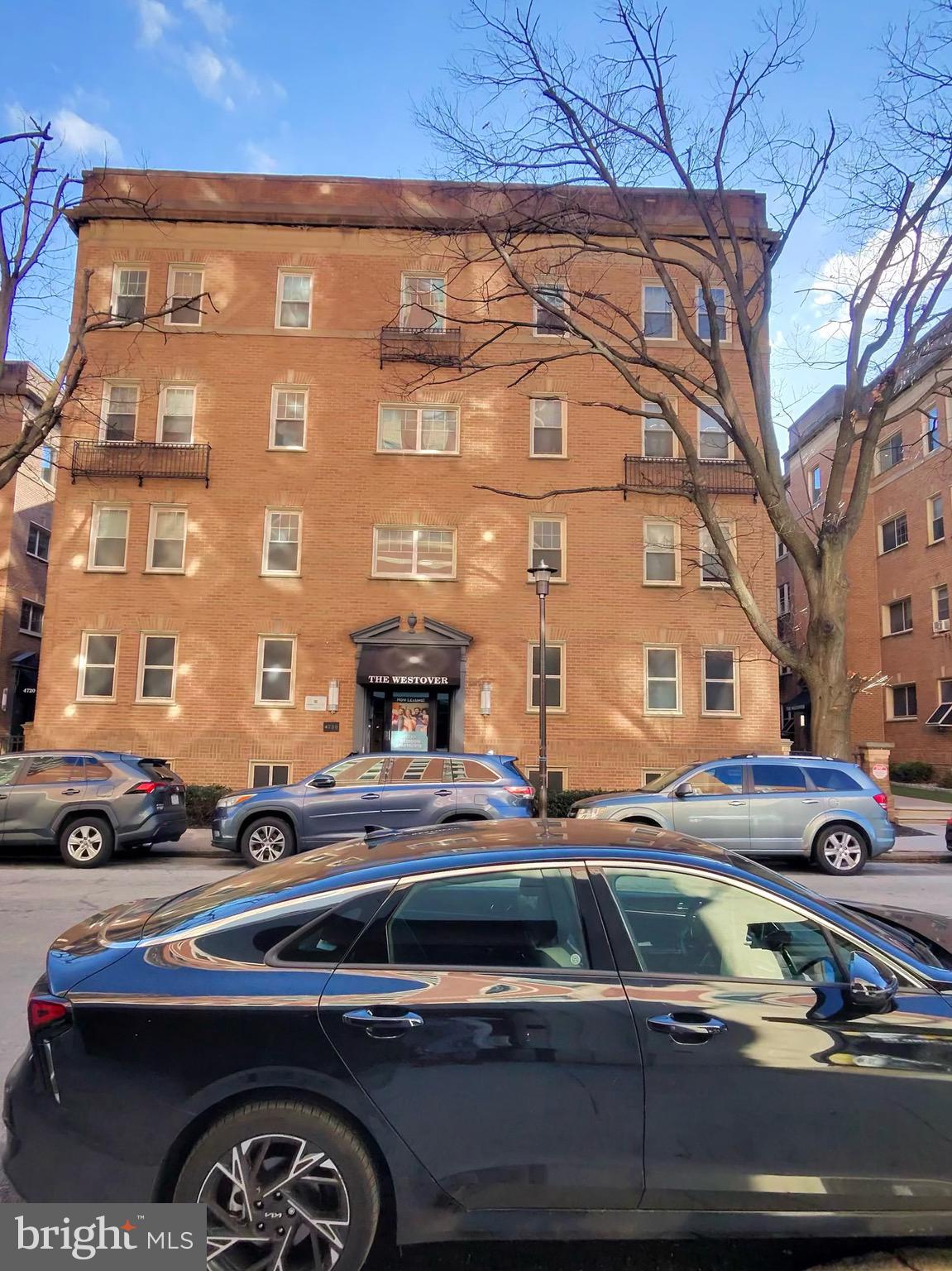 UNIVERSITY CITY - Residential Income