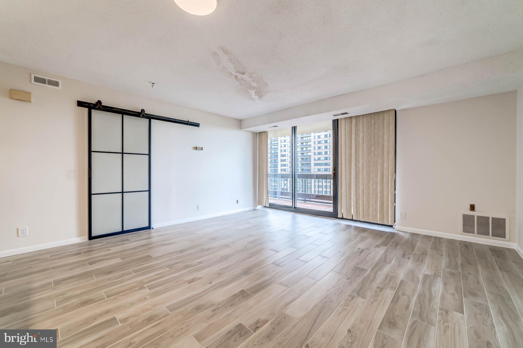 SKYLINE SQUARE CONDO - Residential Lease