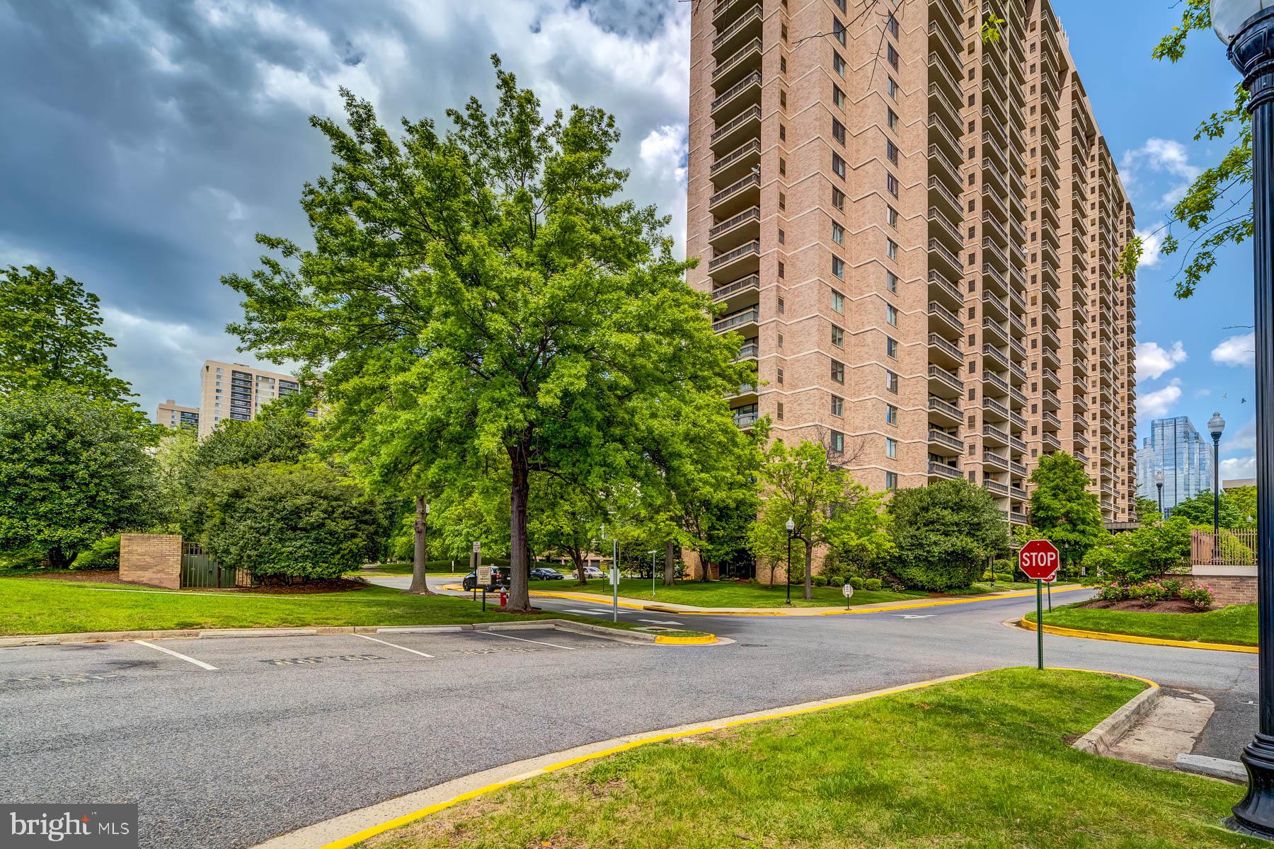 SKYLINE SQUARE CONDO - Residential Lease