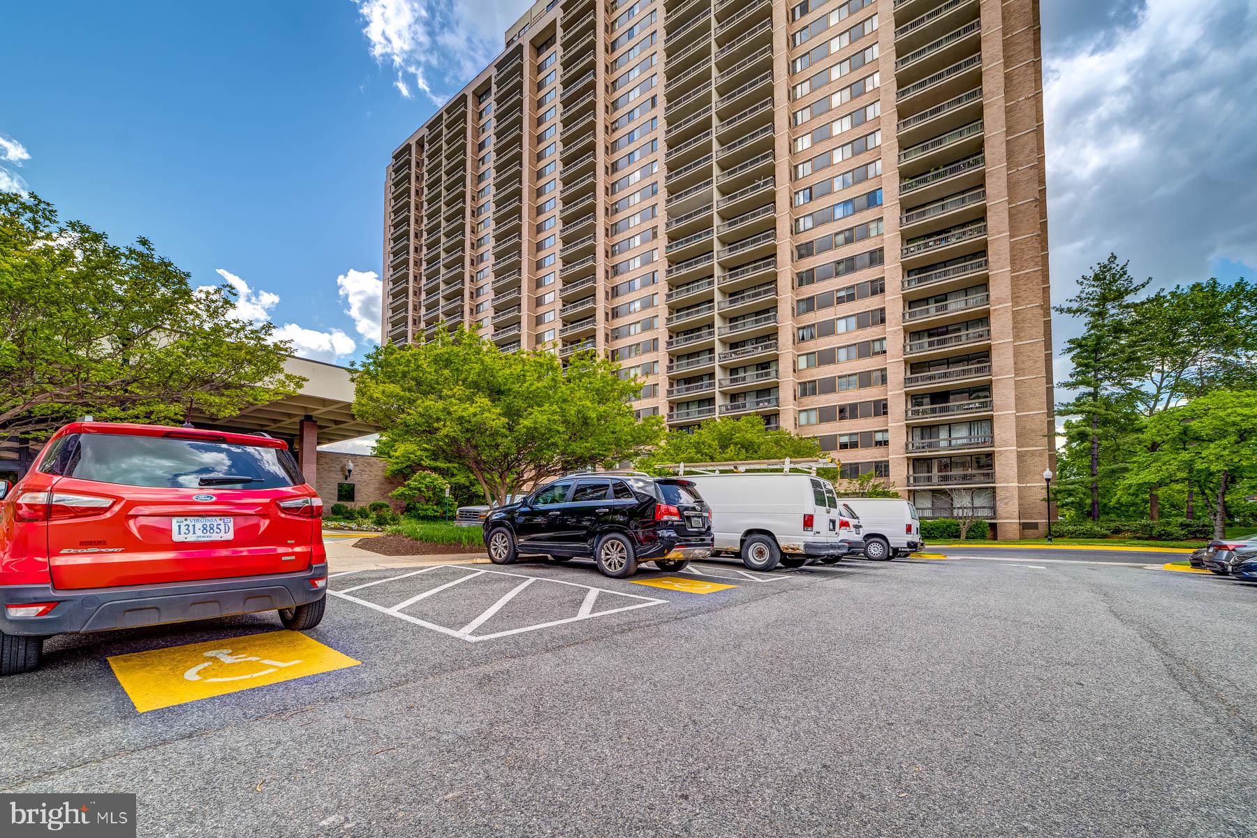 SKYLINE SQUARE CONDO - Residential Lease