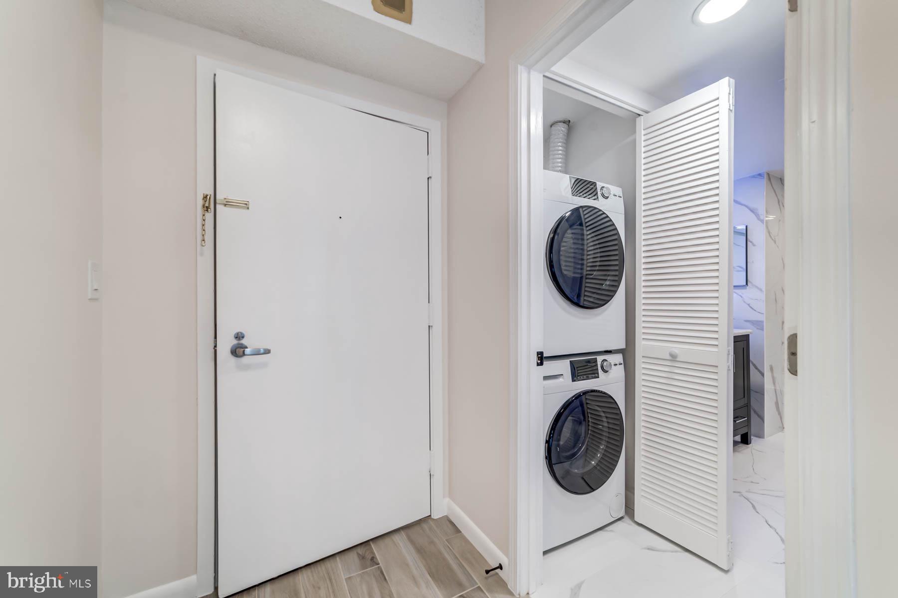 SKYLINE SQUARE CONDO - Residential Lease