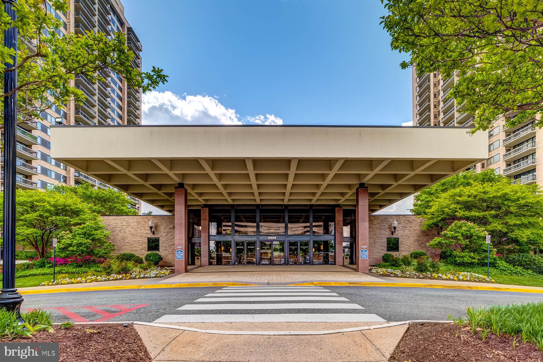 SKYLINE SQUARE CONDO - Residential Lease