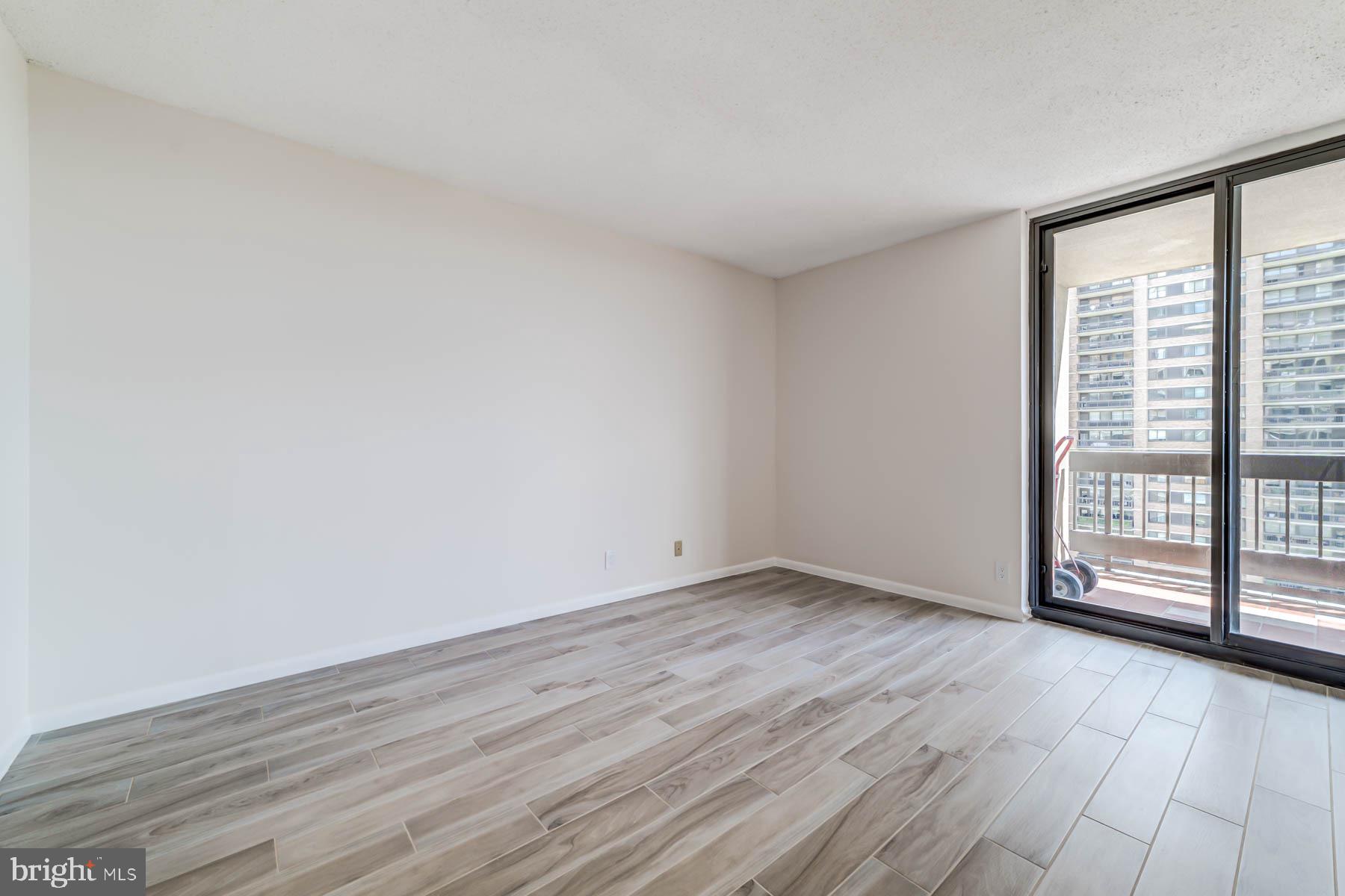 SKYLINE SQUARE CONDO - Residential Lease