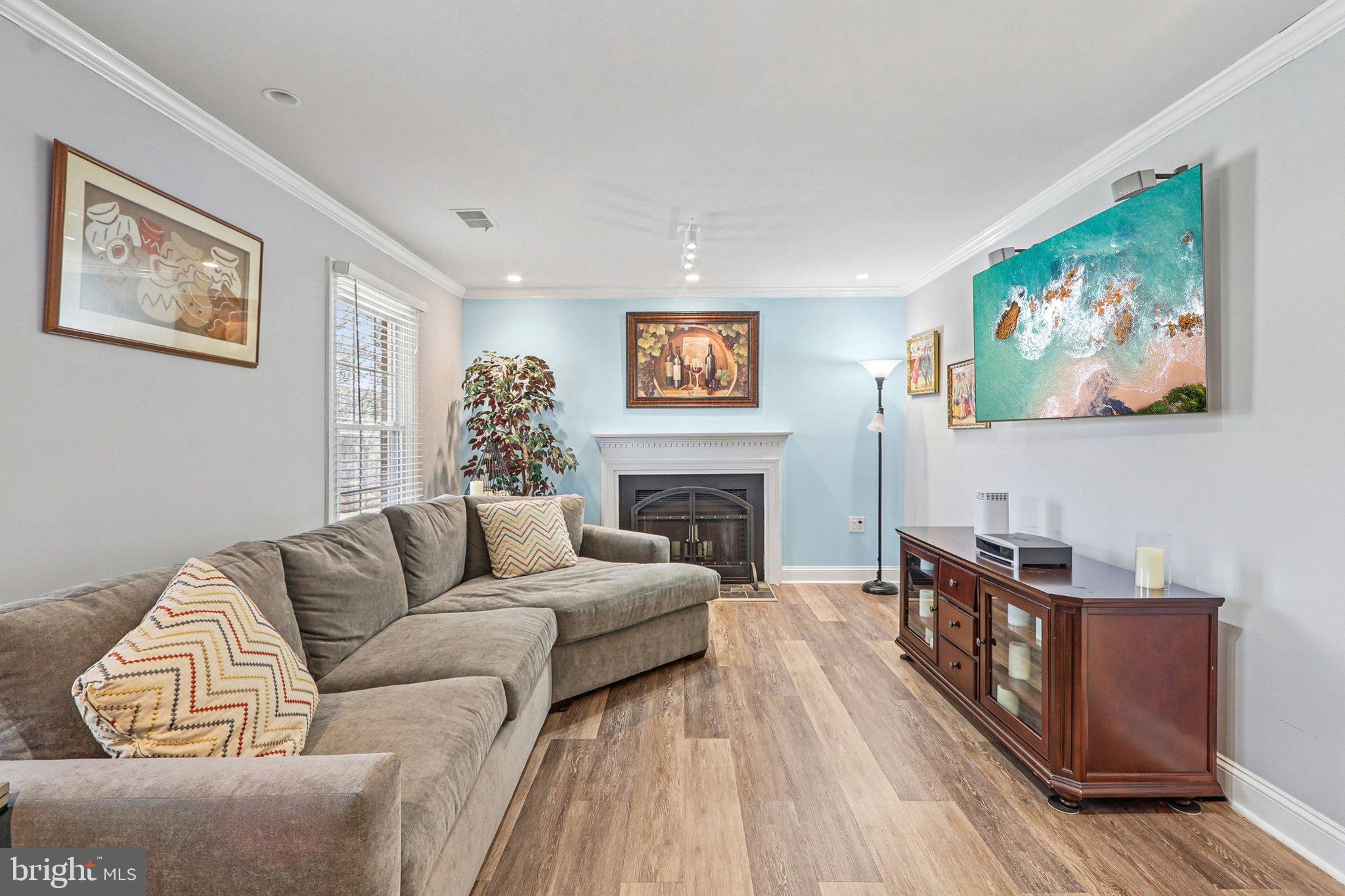 FAIR OAKS FARMS - Residential