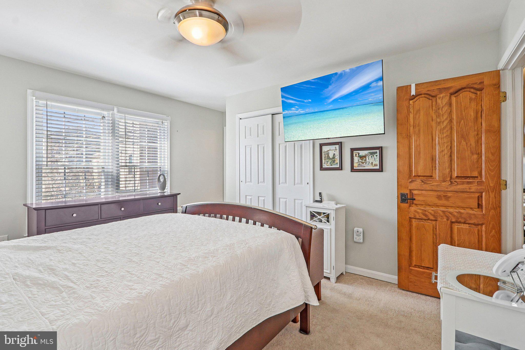 FAIR OAKS FARMS - Residential