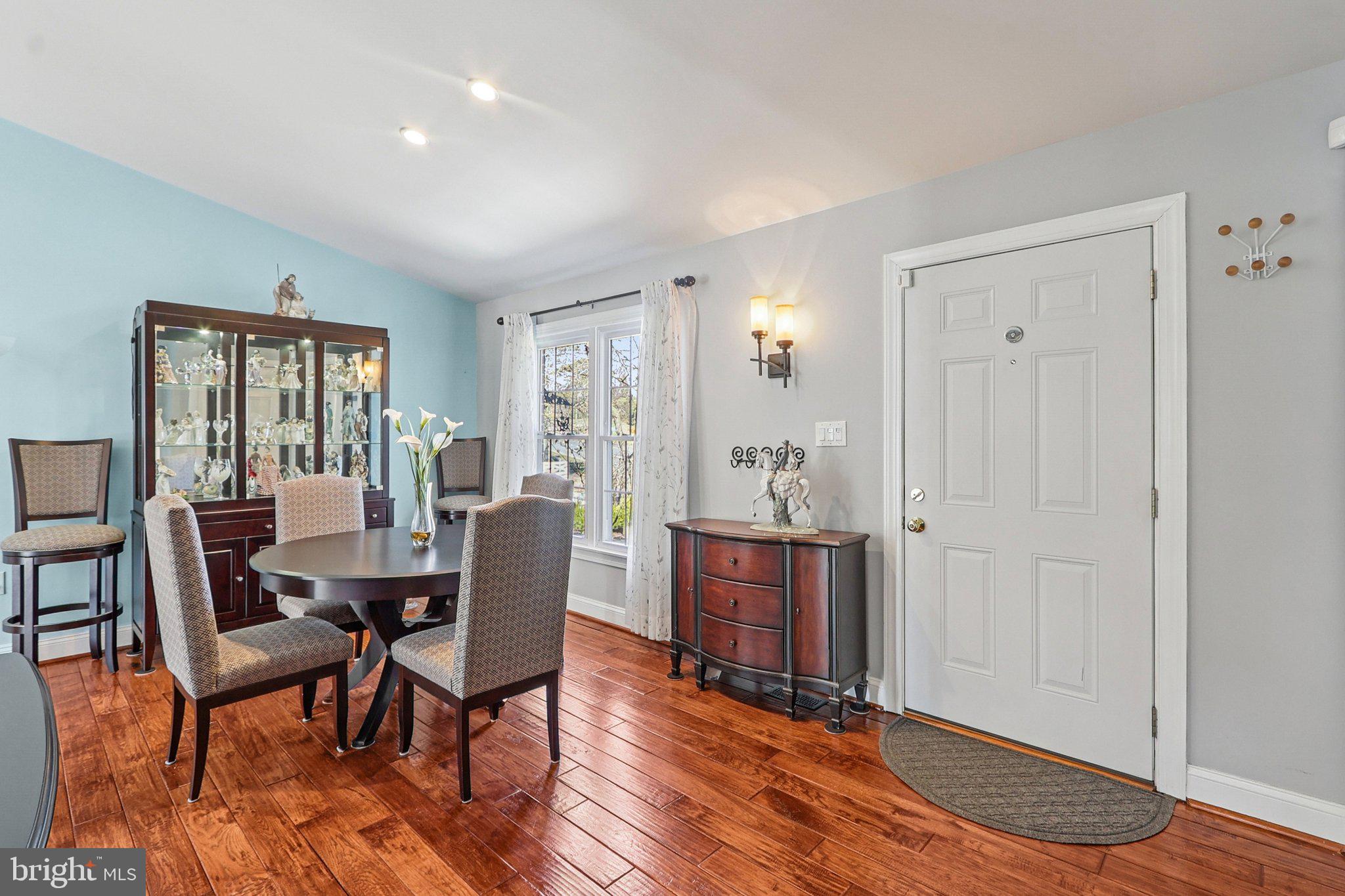 FAIR OAKS FARMS - Residential