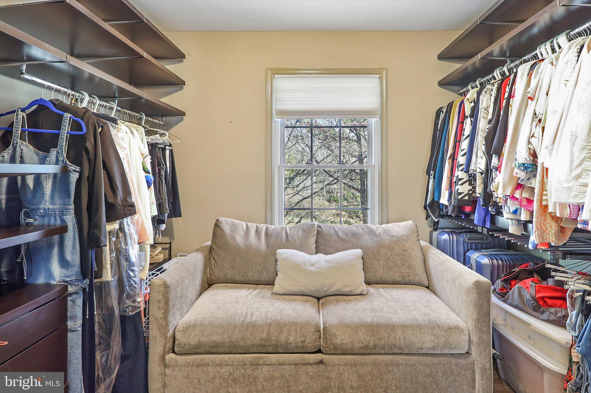 FAIR OAKS FARMS - Residential