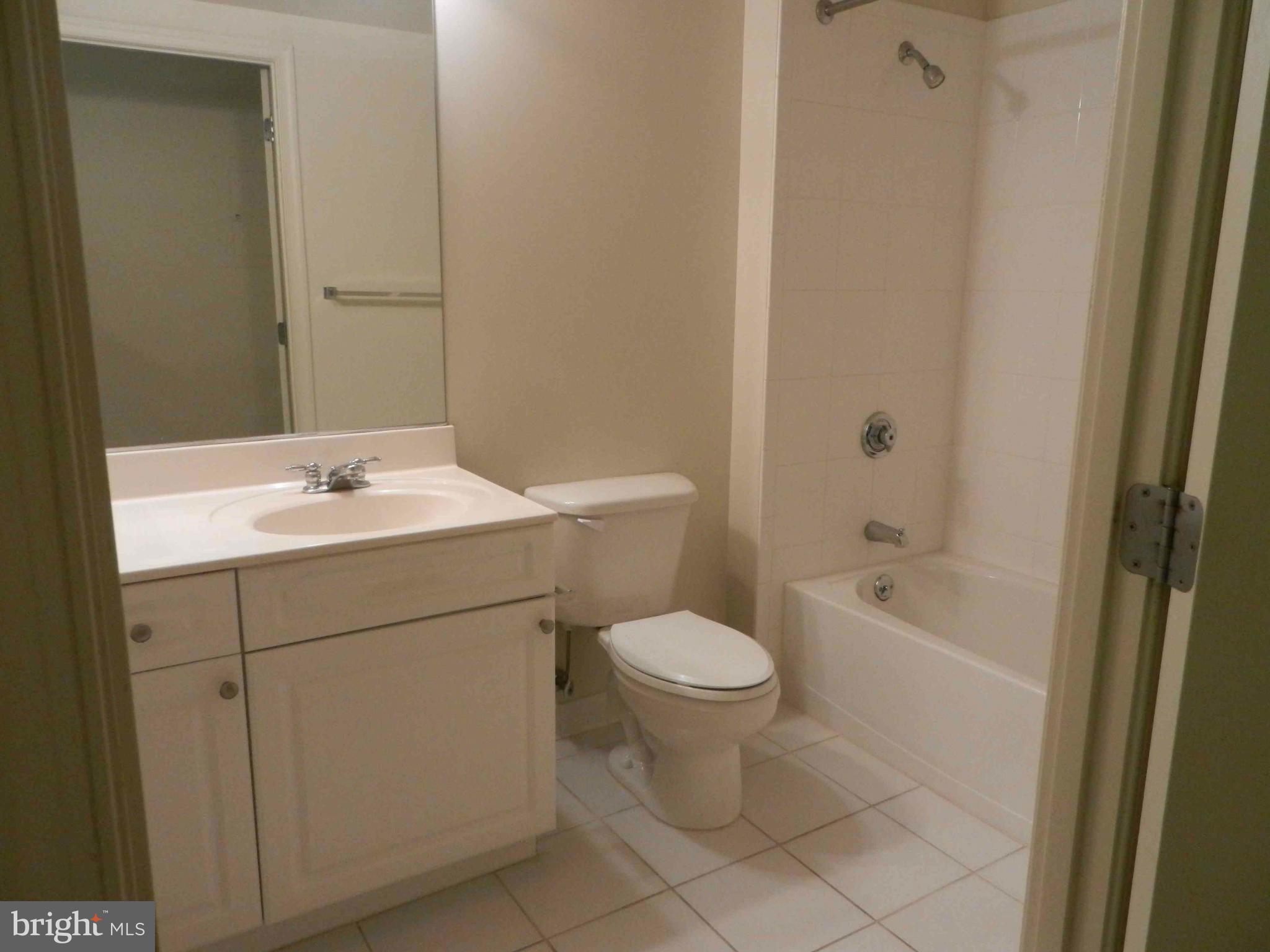 WILTON HOUSE - Residential Lease