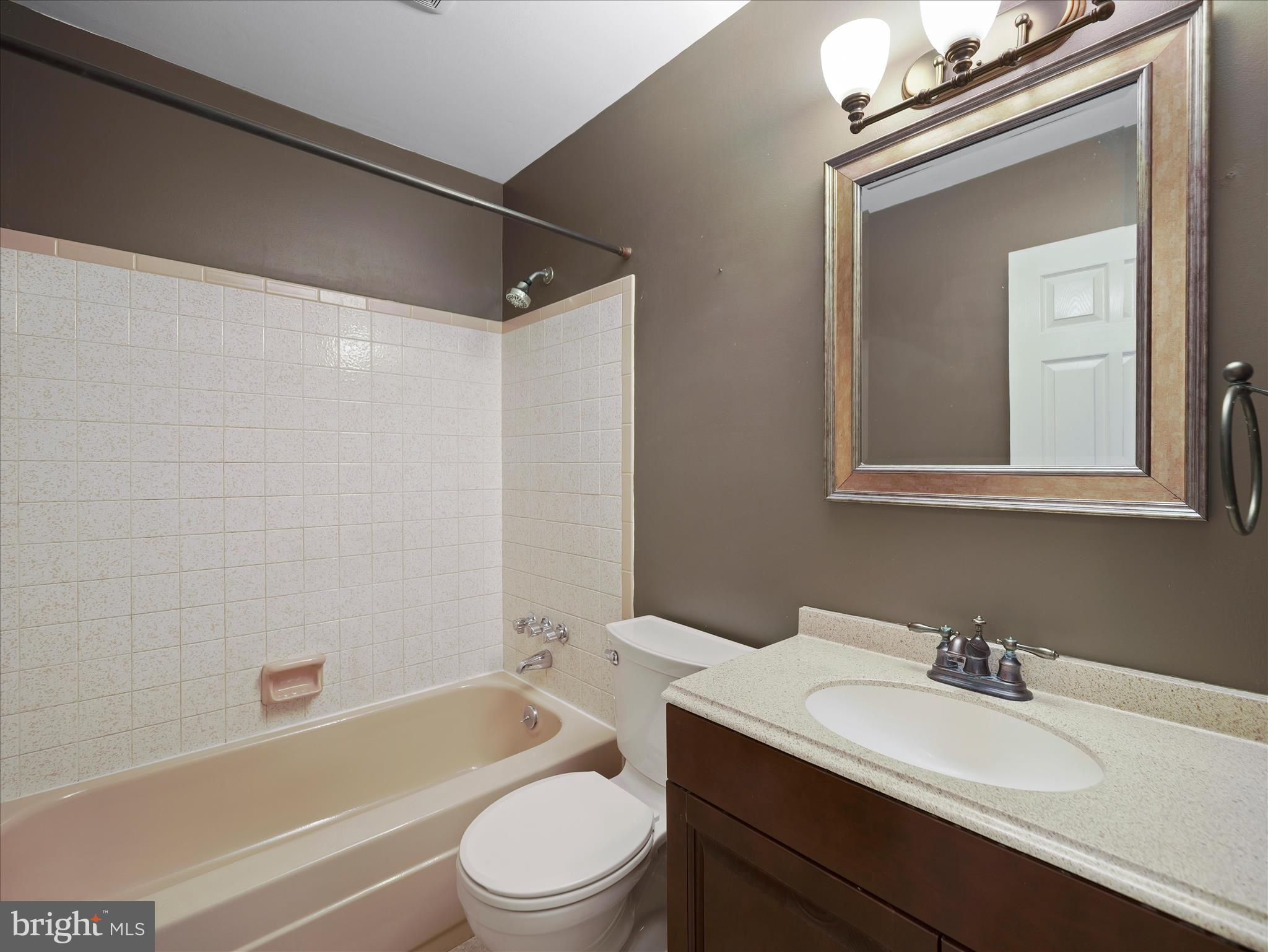 HAGERSTOWN - Residential