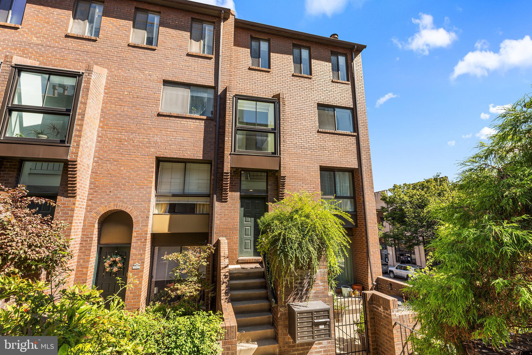 2201 ARCH STREET 111