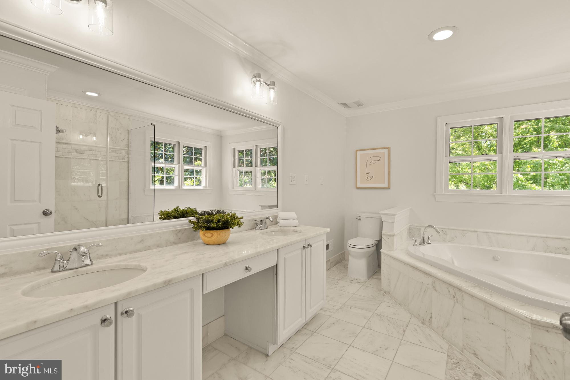 OAKTON HILLS ESTATES - Residential
