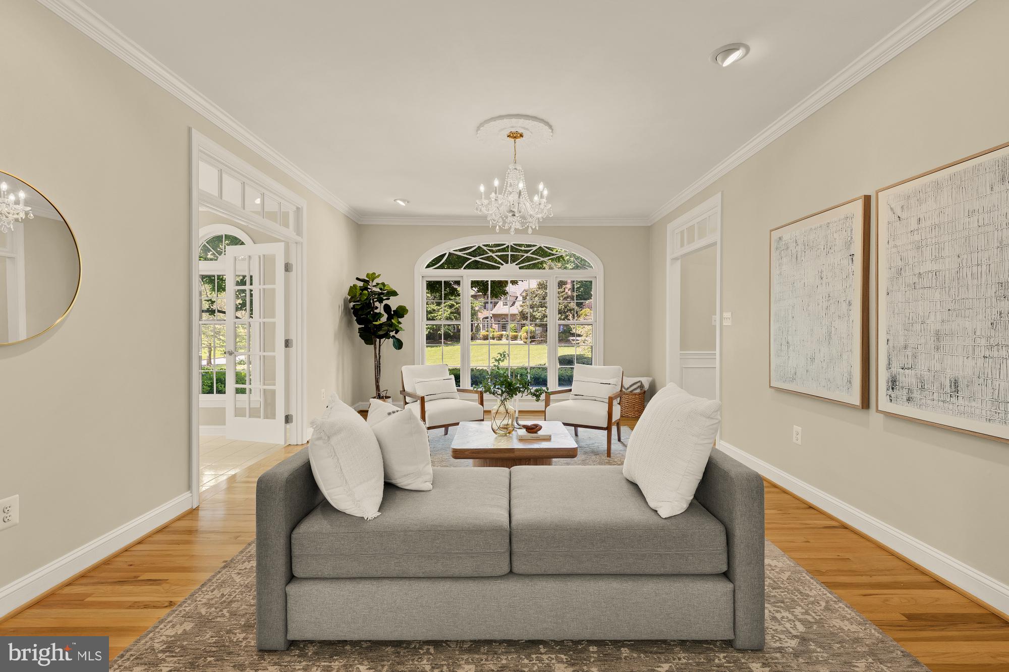 OAKTON HILLS ESTATES - Residential