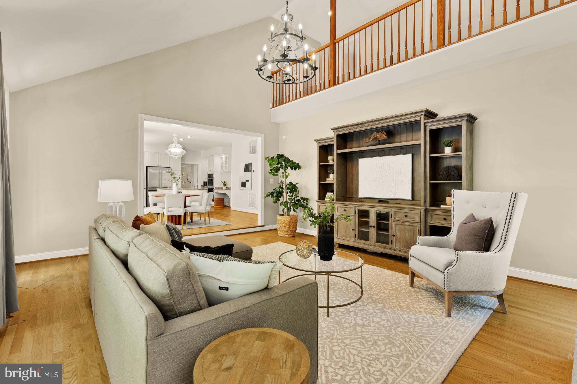 OAKTON HILLS ESTATES - Residential