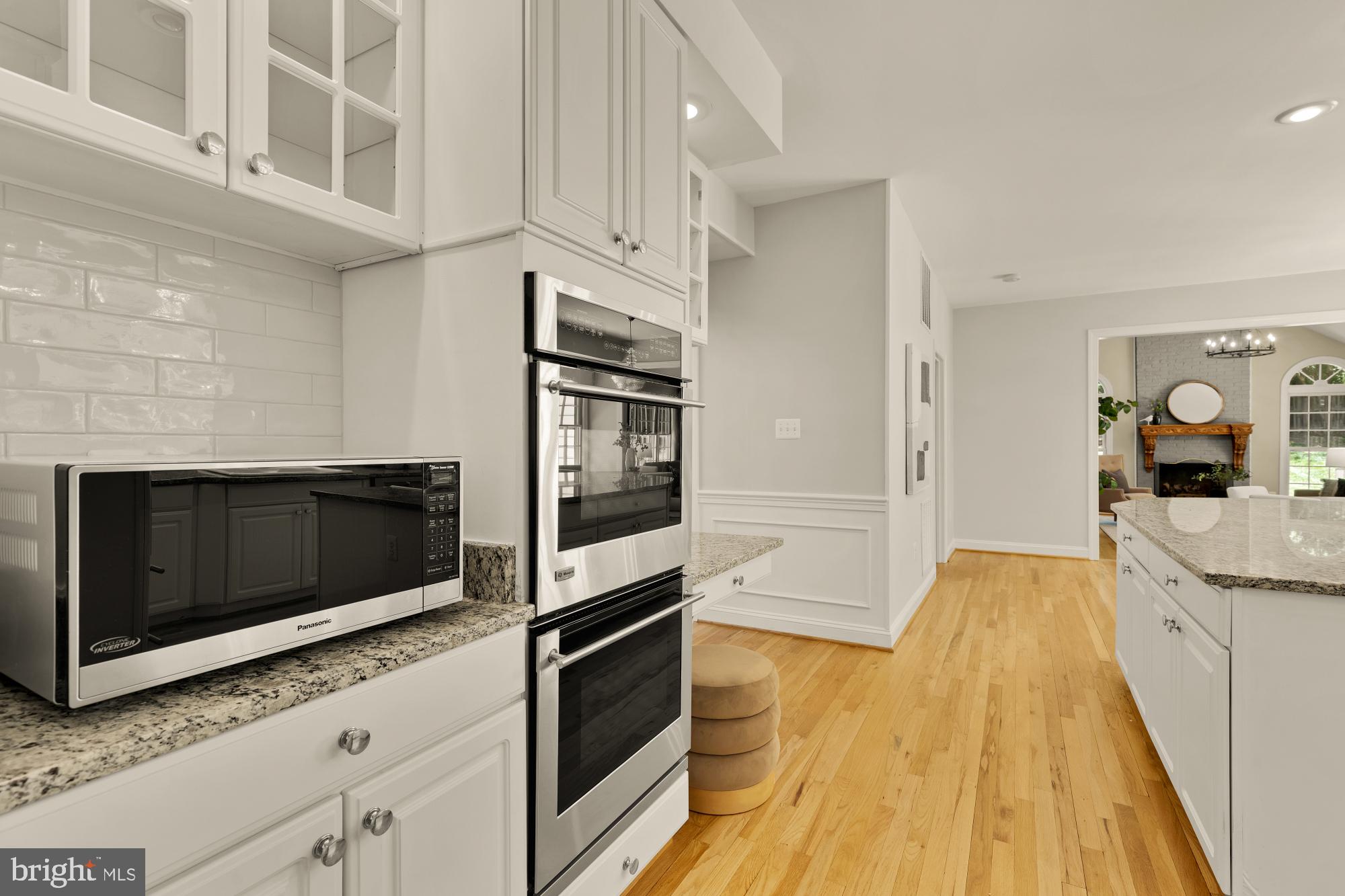 OAKTON HILLS ESTATES - Residential