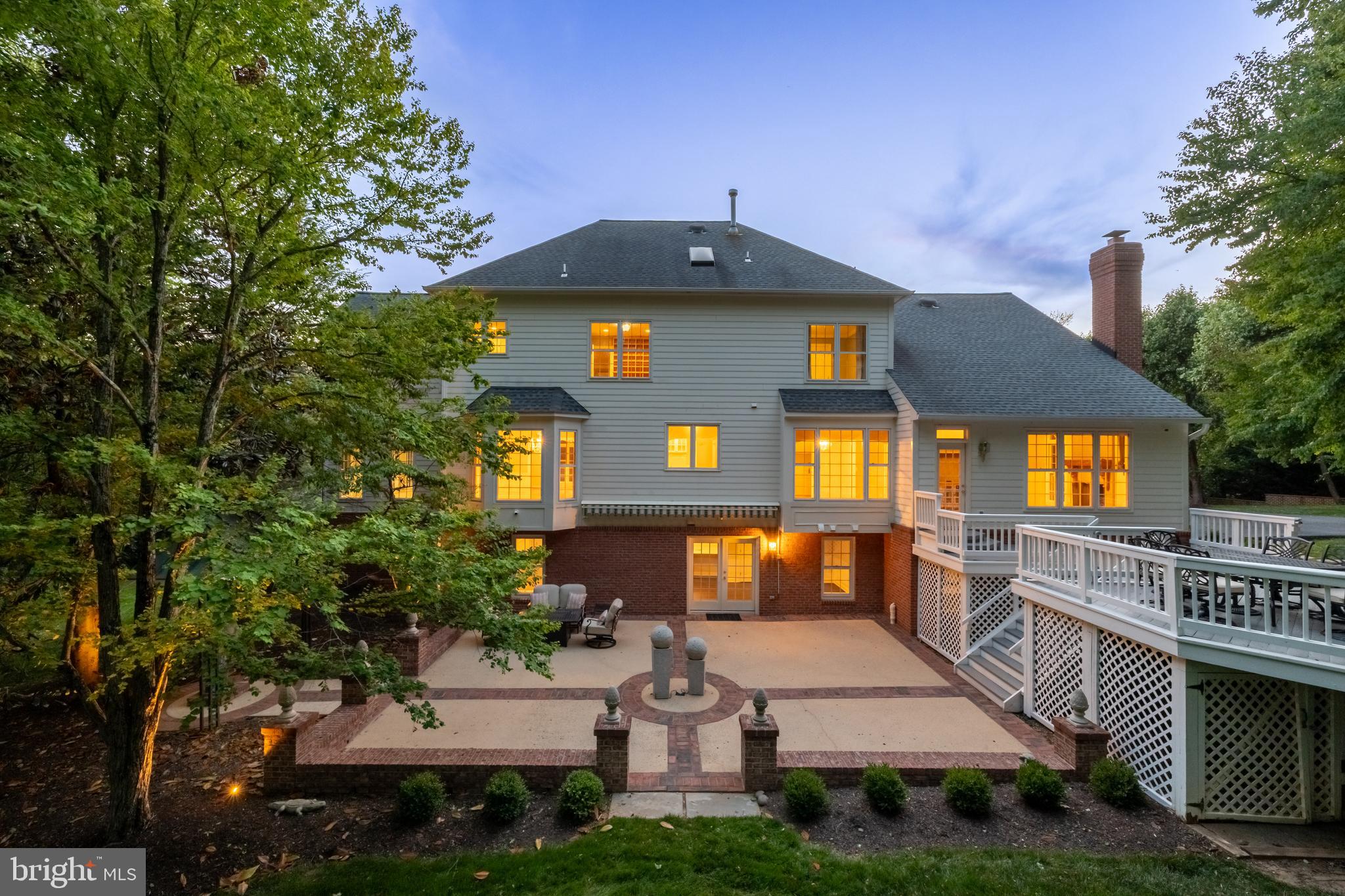 2487 OAKTON HILLS DRIVE