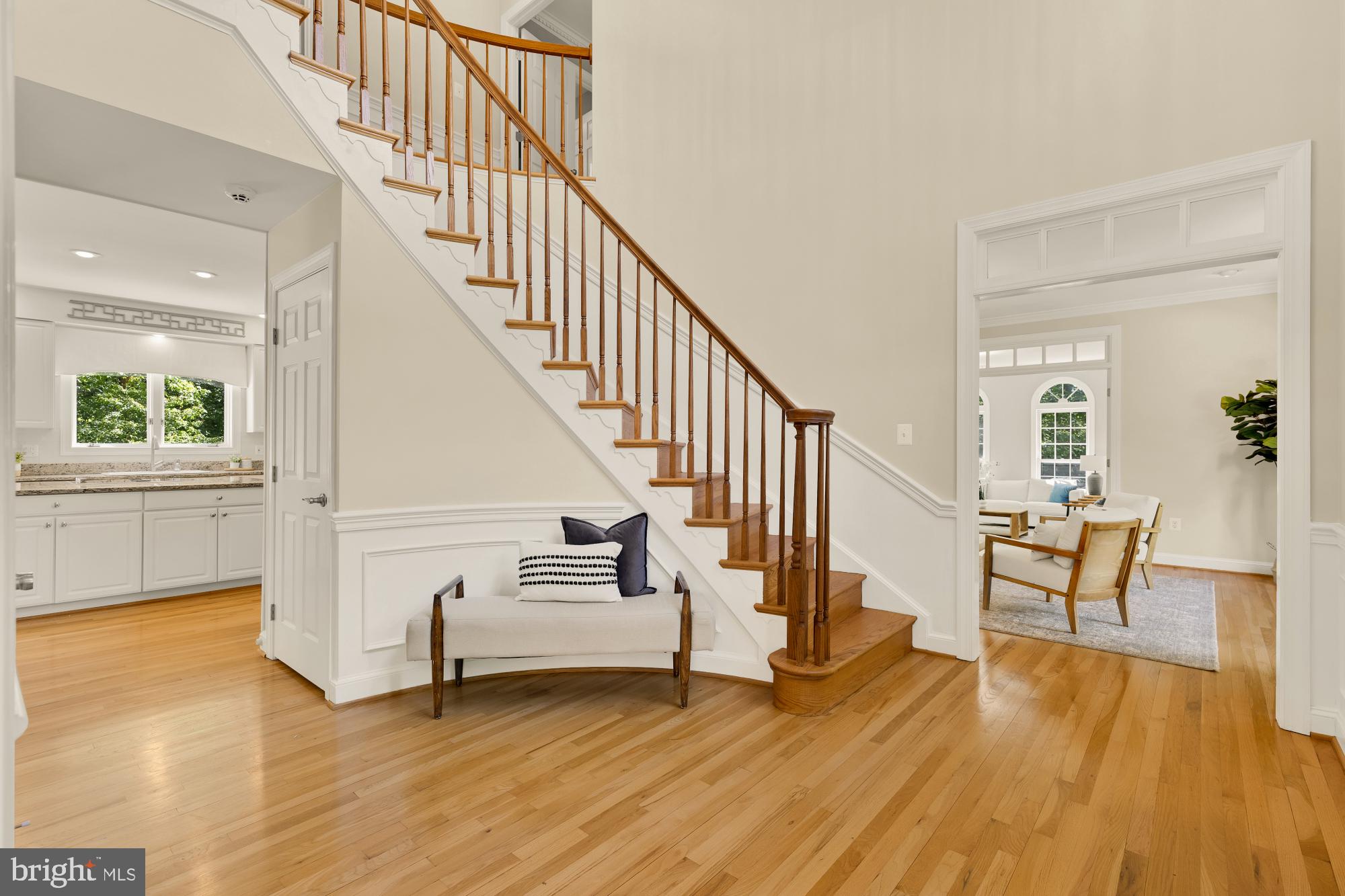 OAKTON HILLS ESTATES - Residential