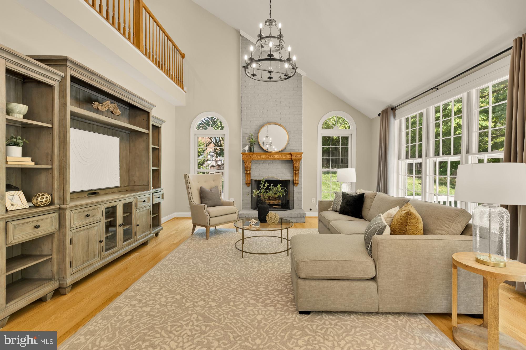OAKTON HILLS ESTATES - Residential