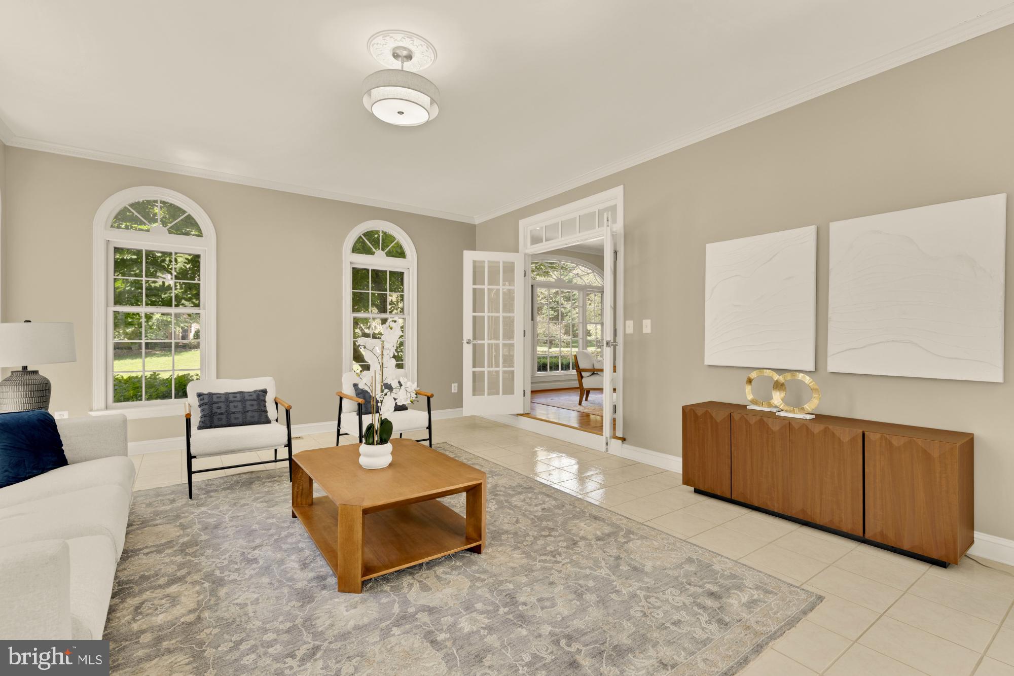 OAKTON HILLS ESTATES - Residential