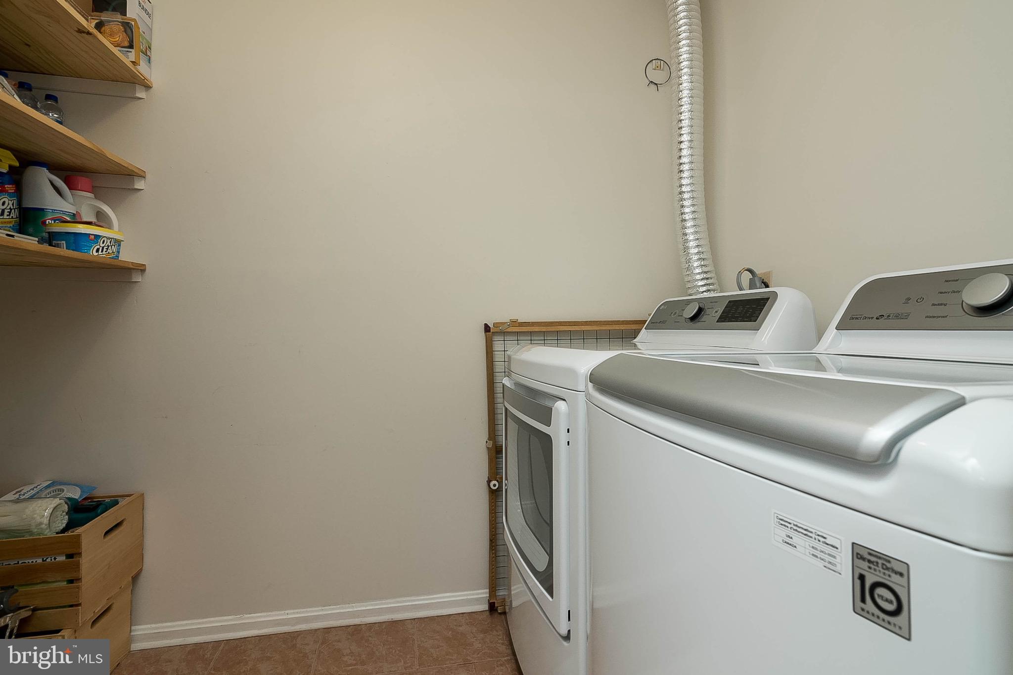 WOODSTREAM EAST - Residential