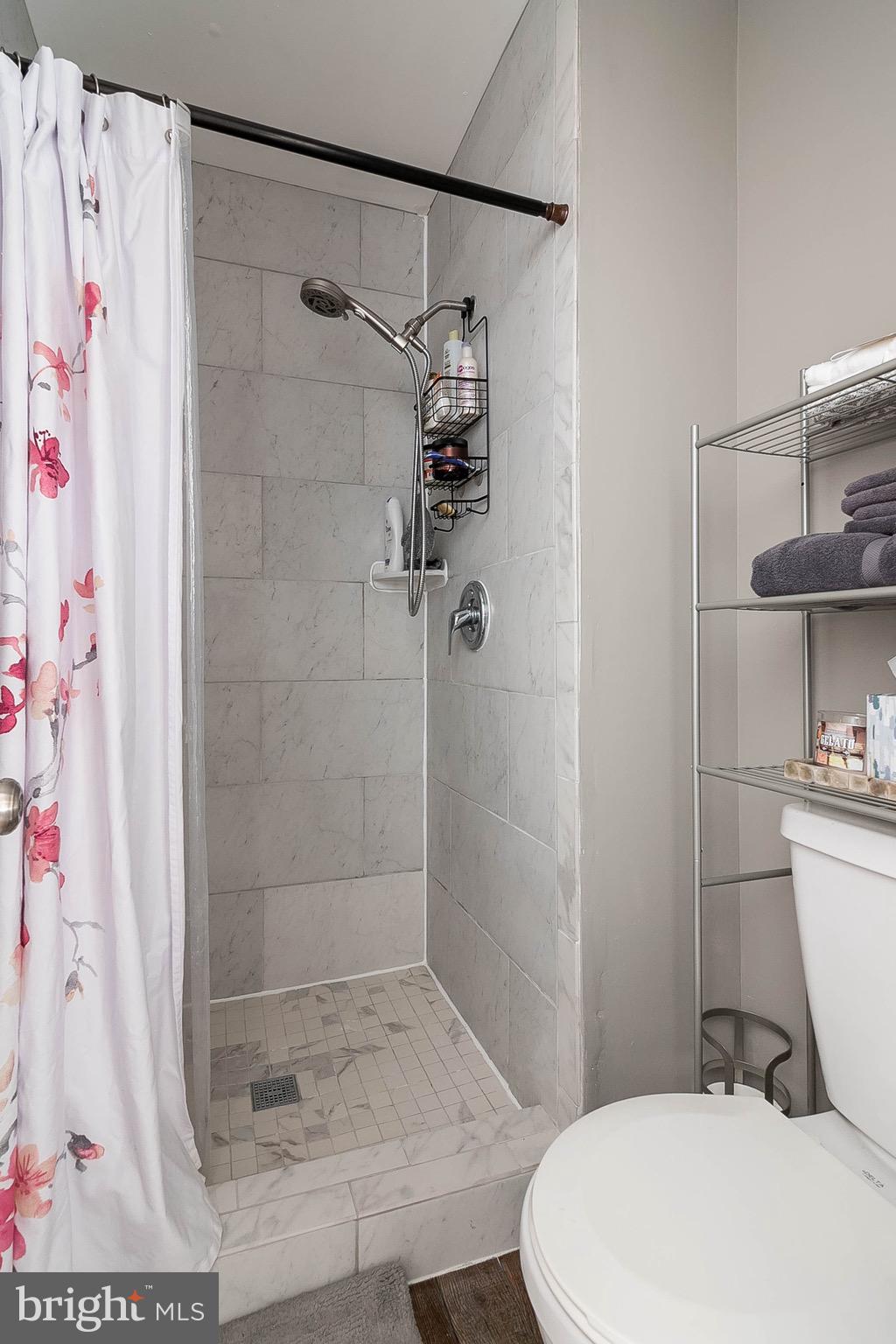 WOODSTREAM EAST - Residential