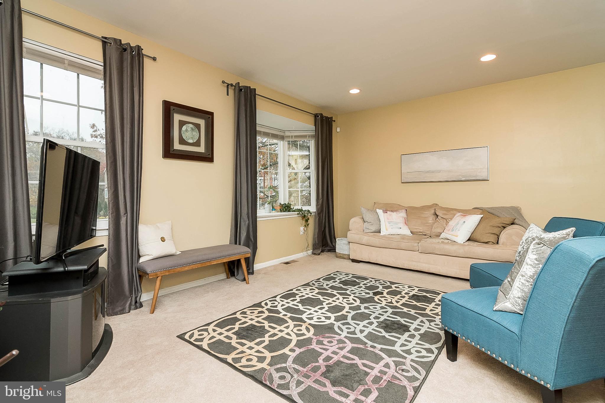 WOODSTREAM EAST - Residential