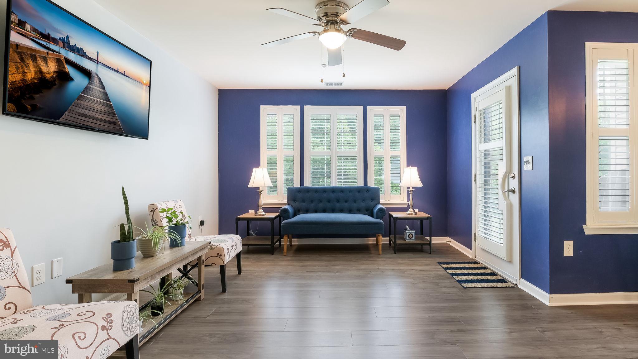 1512 MOORE 103