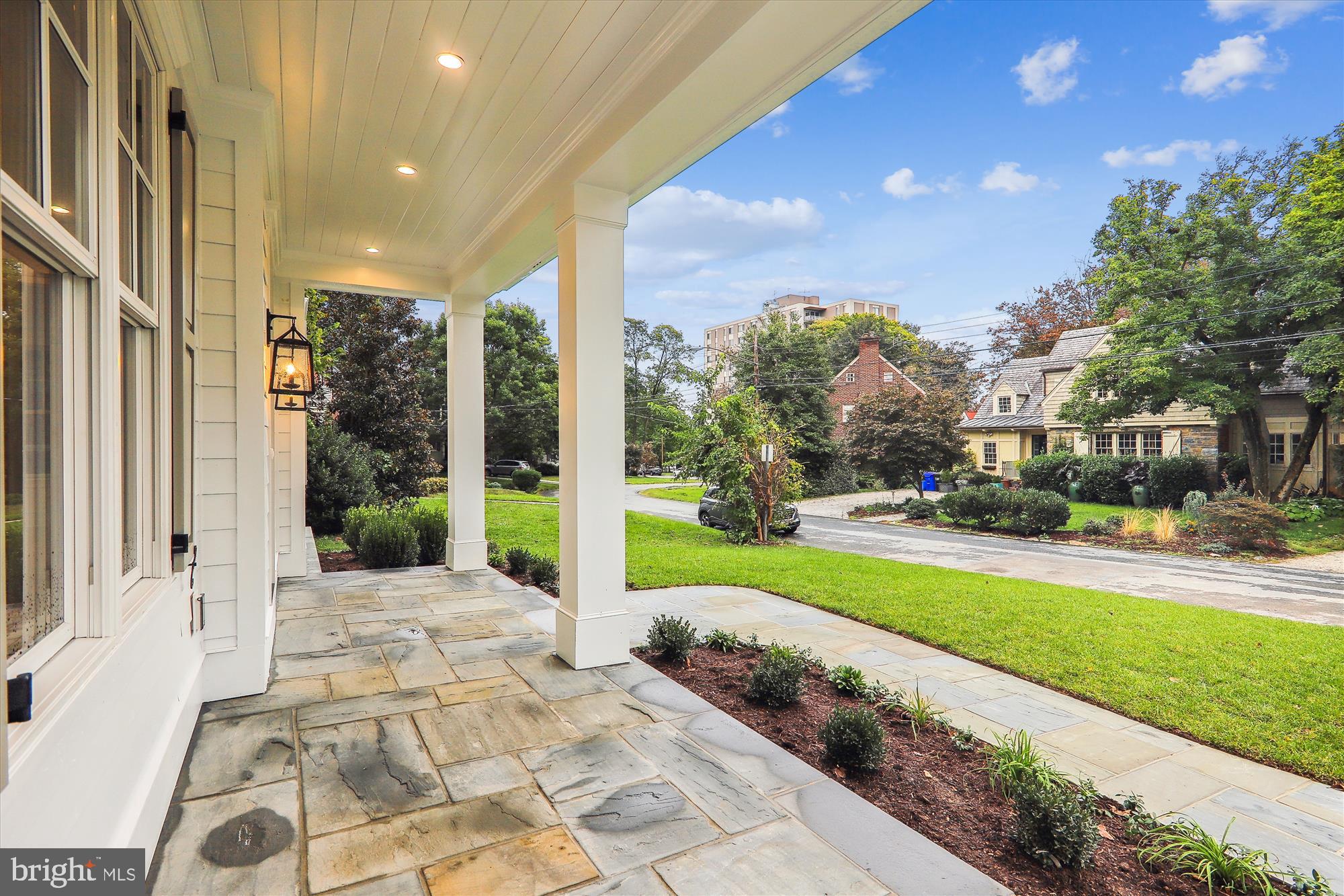 GLENBROOK KNOLLS - Residential