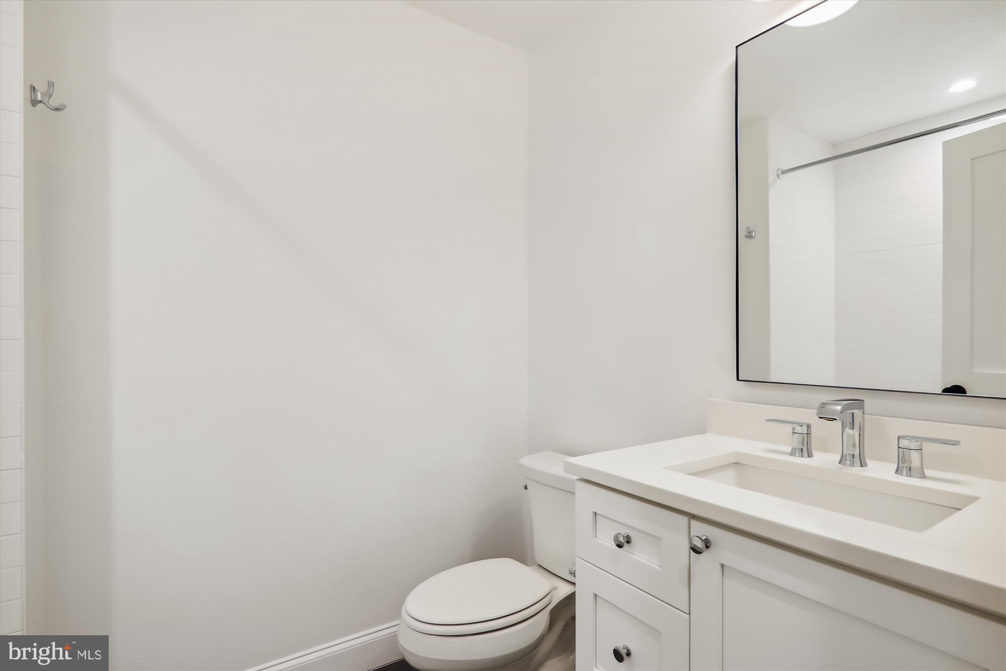 GLENBROOK KNOLLS - Residential