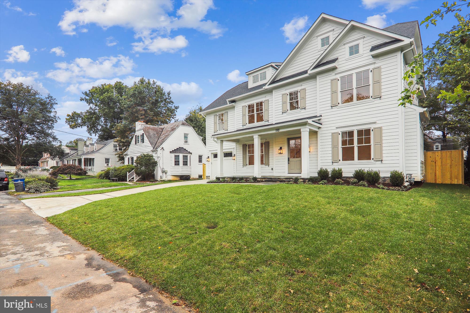 GLENBROOK KNOLLS - Residential