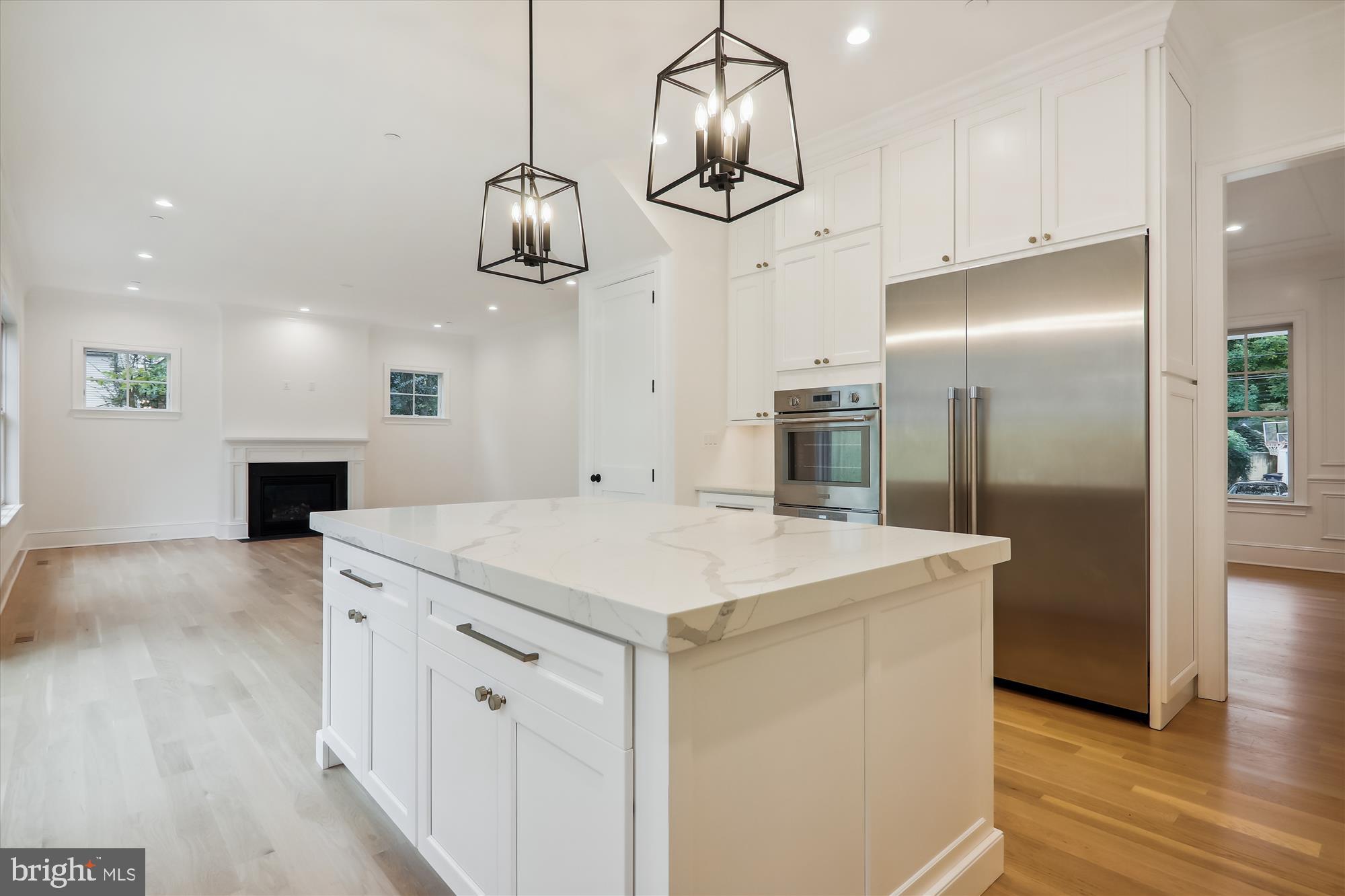 GLENBROOK KNOLLS - Residential