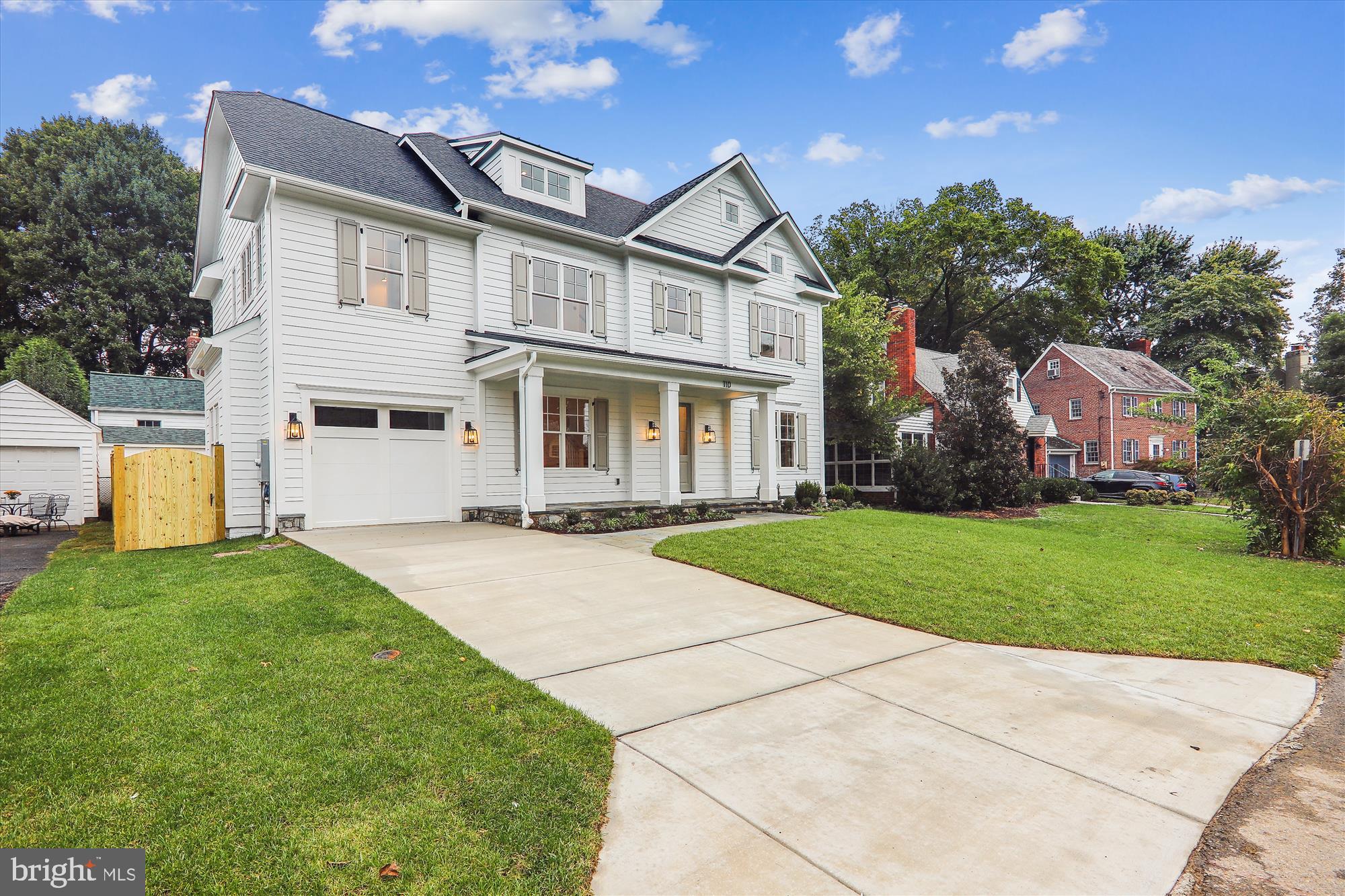 GLENBROOK KNOLLS - Residential