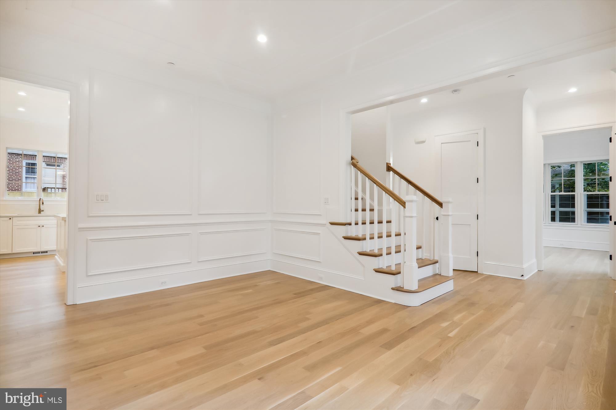 GLENBROOK KNOLLS - Residential